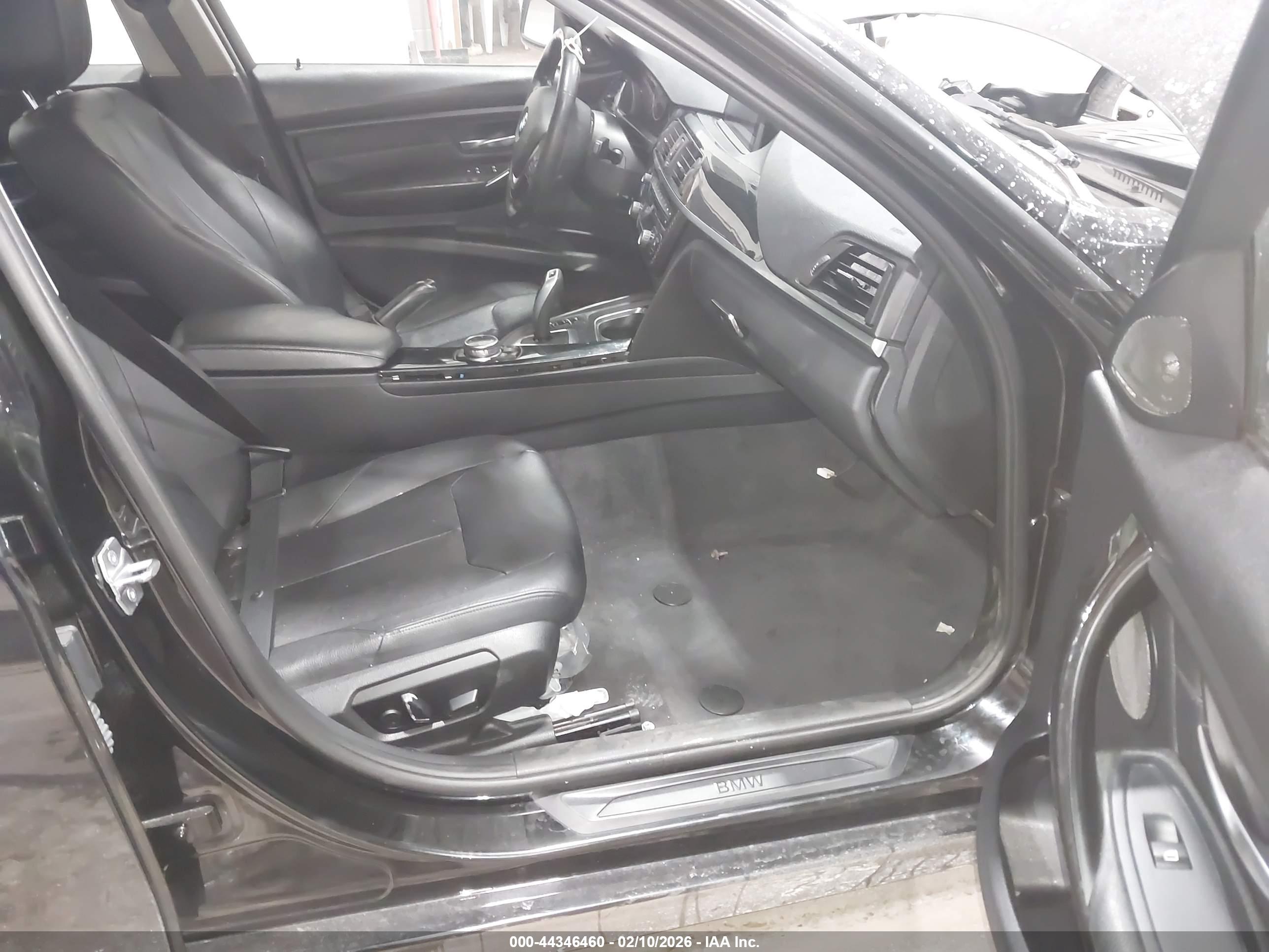 BMW 335I image 5