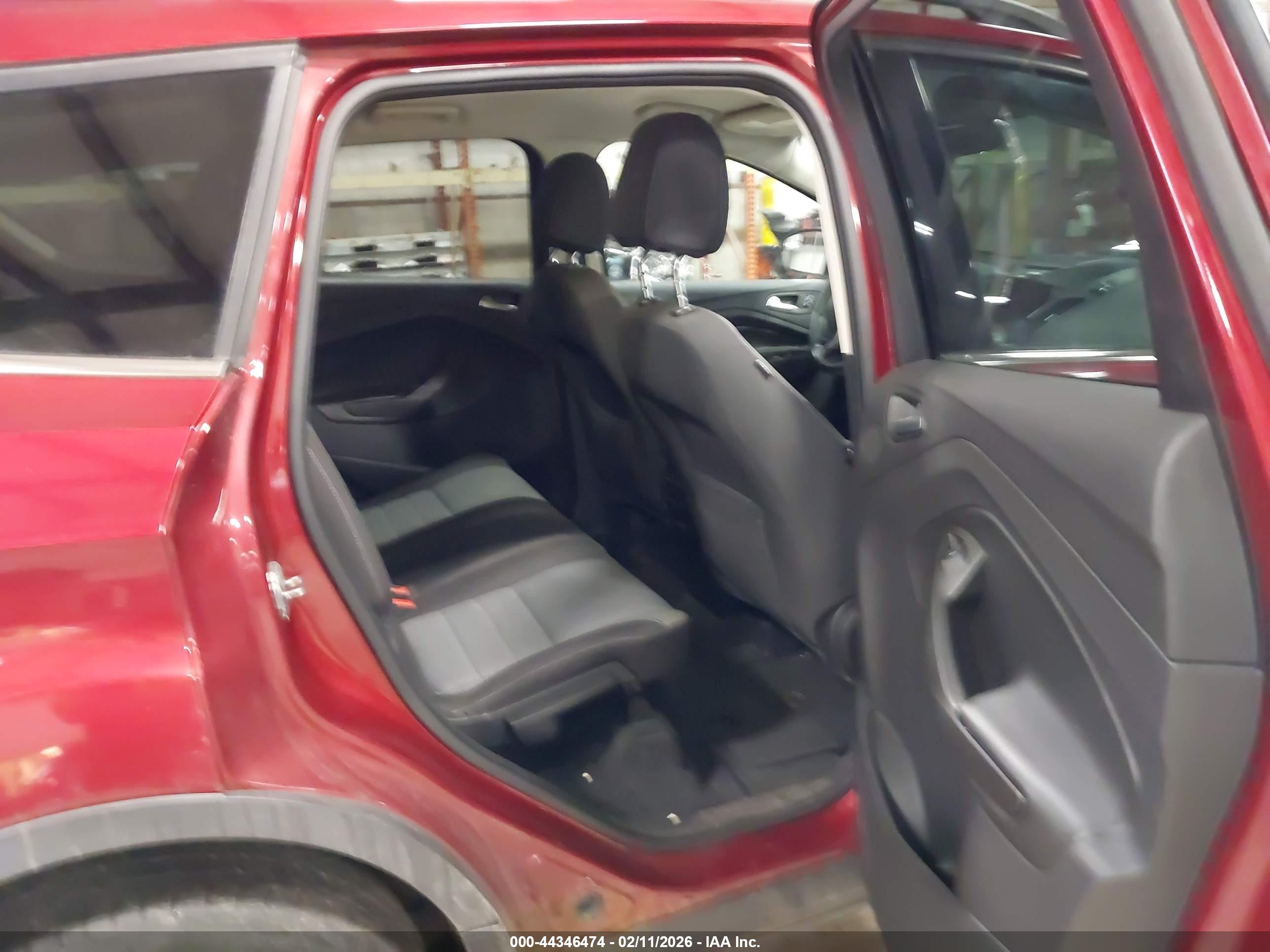 FORD ESCAPE image 8