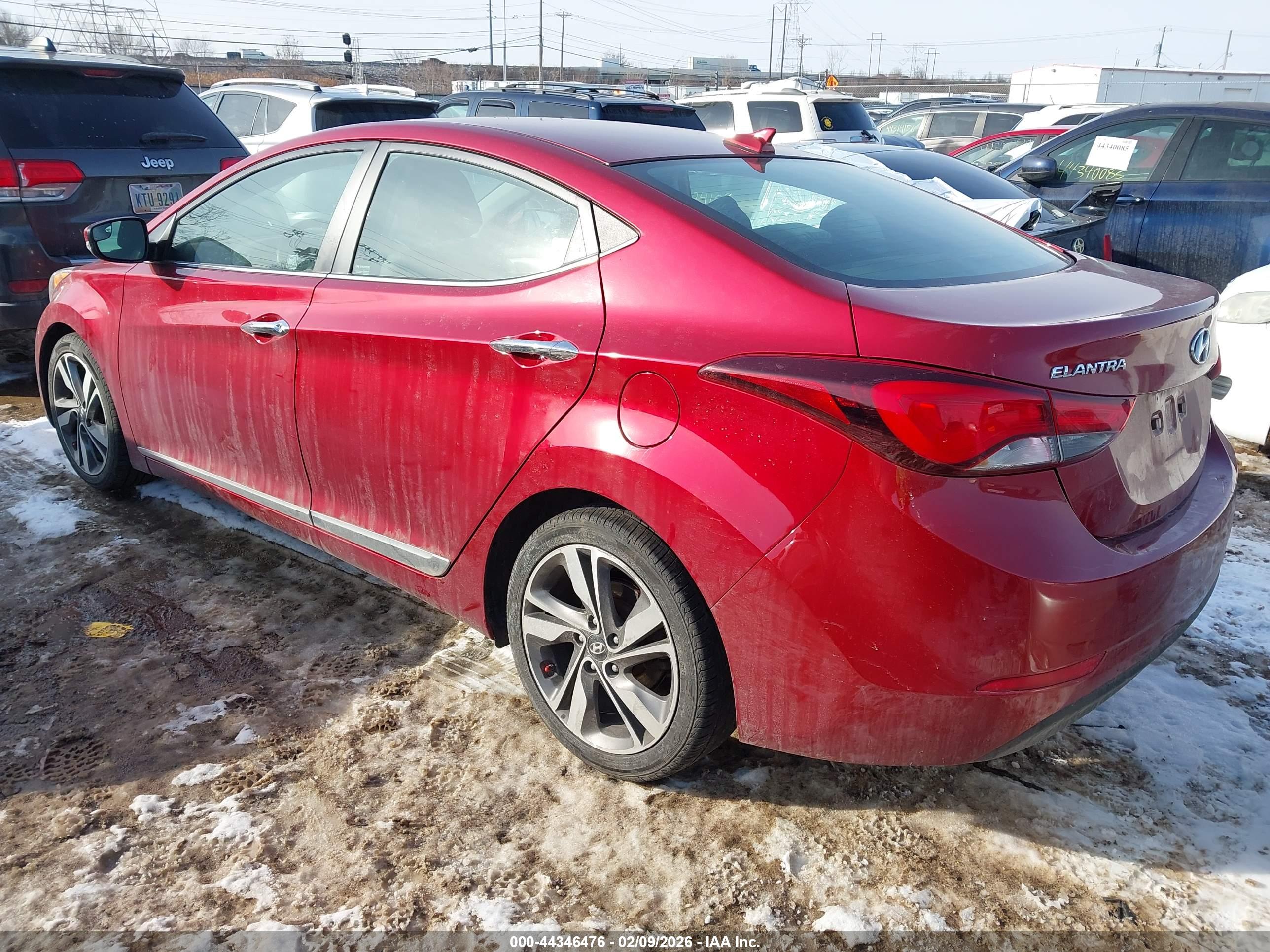 HYUNDAI ELANTRA image 3