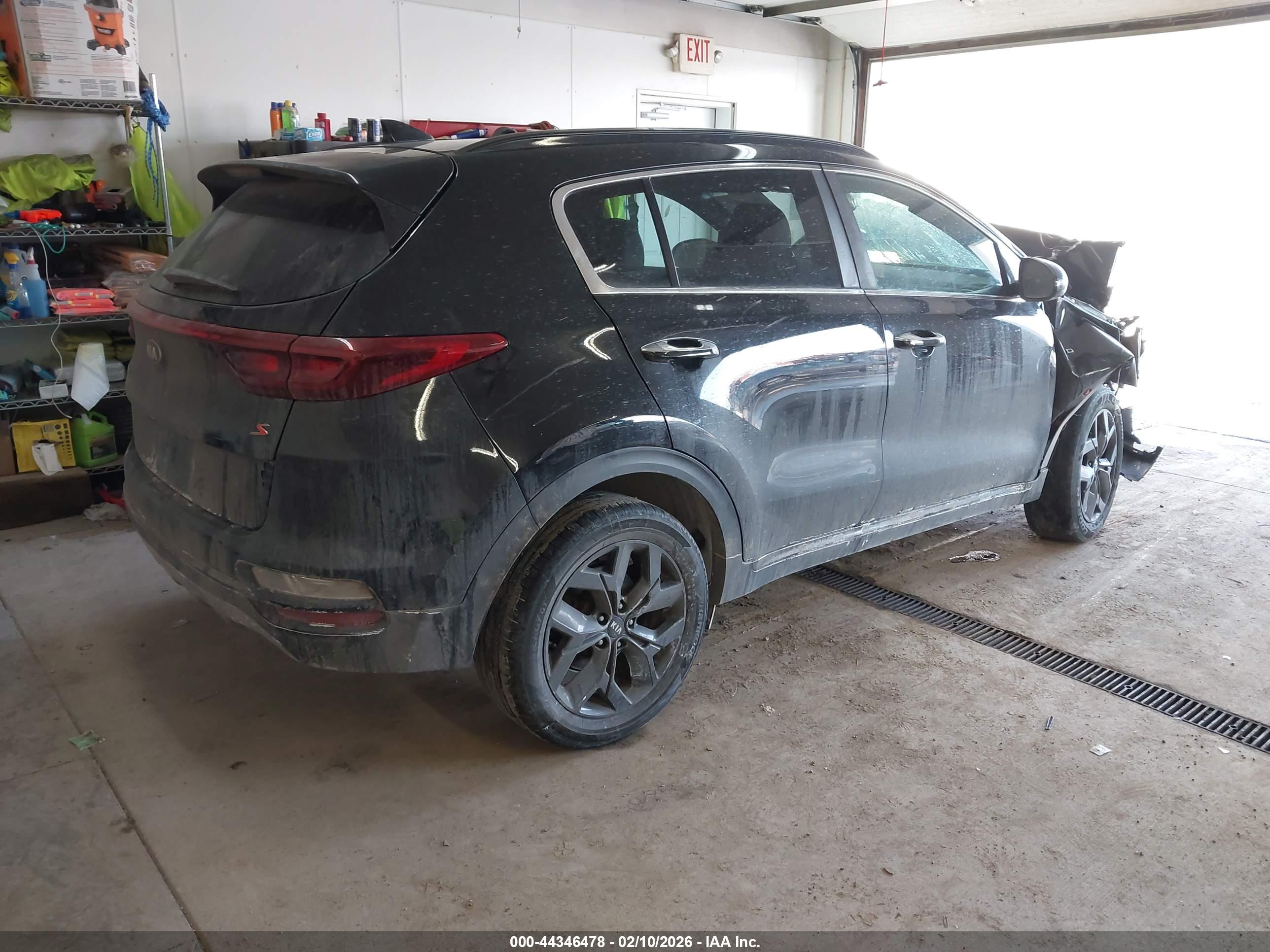 KIA SPORTAGE image 4