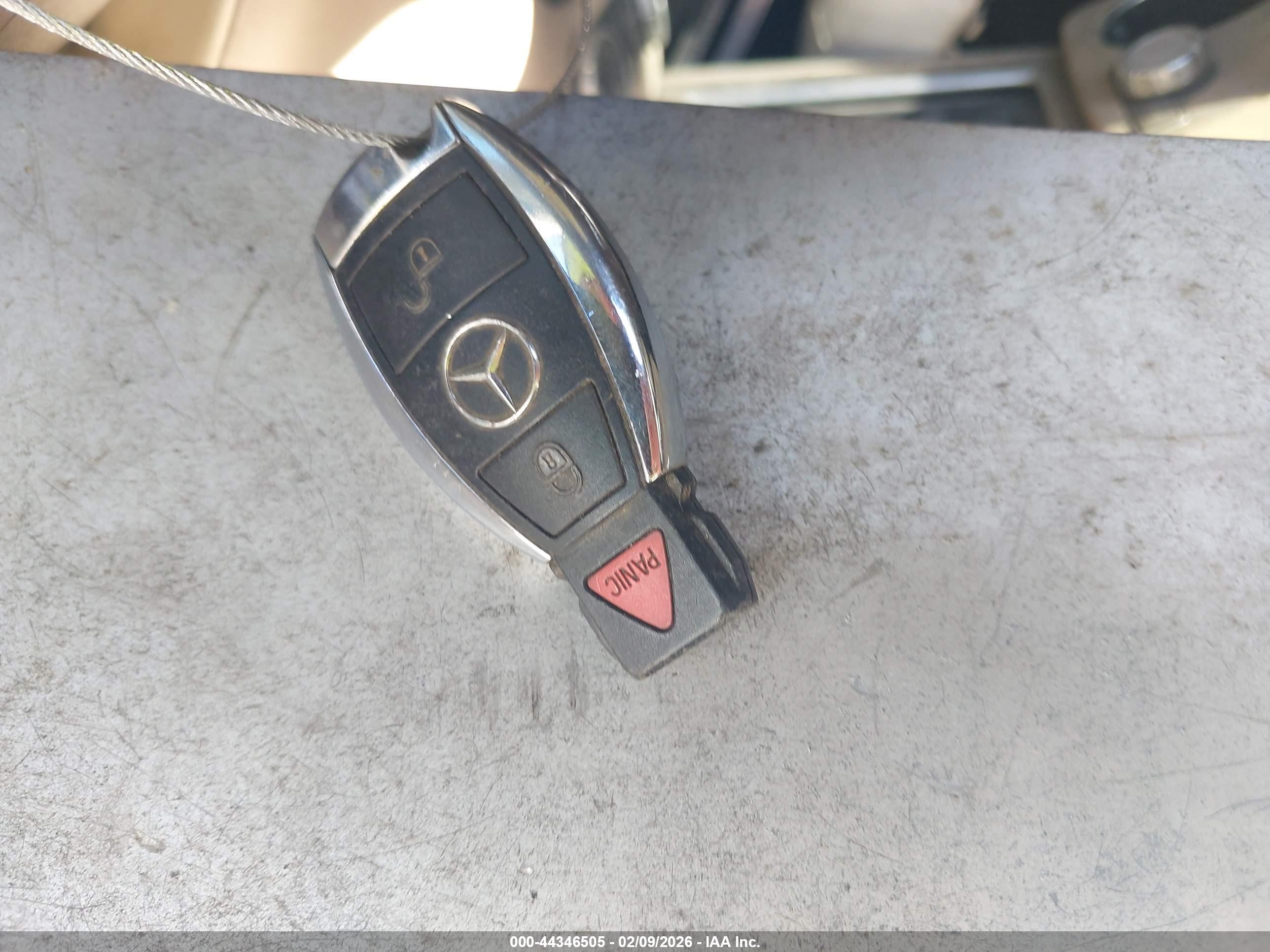 MERCEDES-BENZ GLK image 11