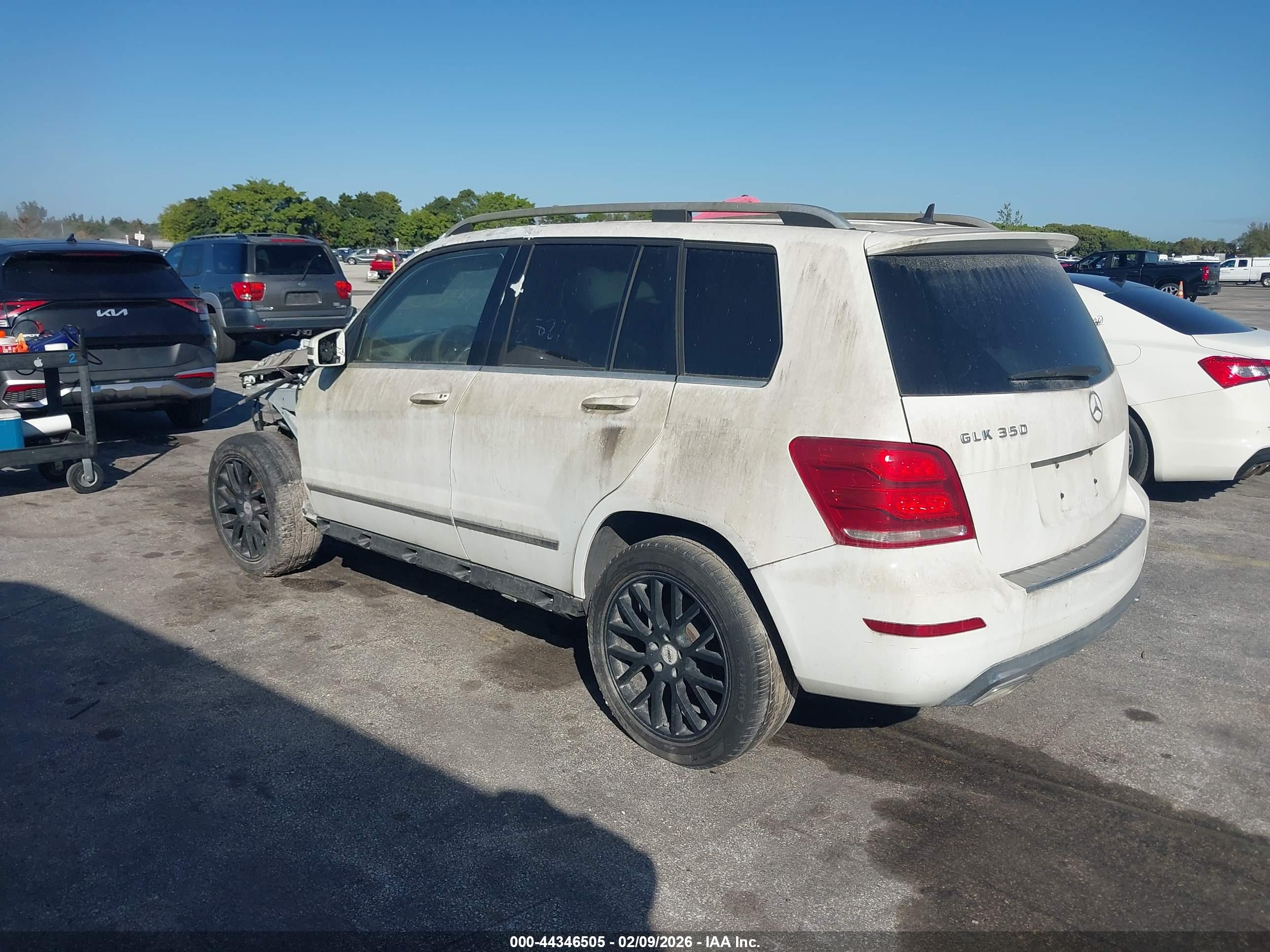 MERCEDES-BENZ GLK image 3