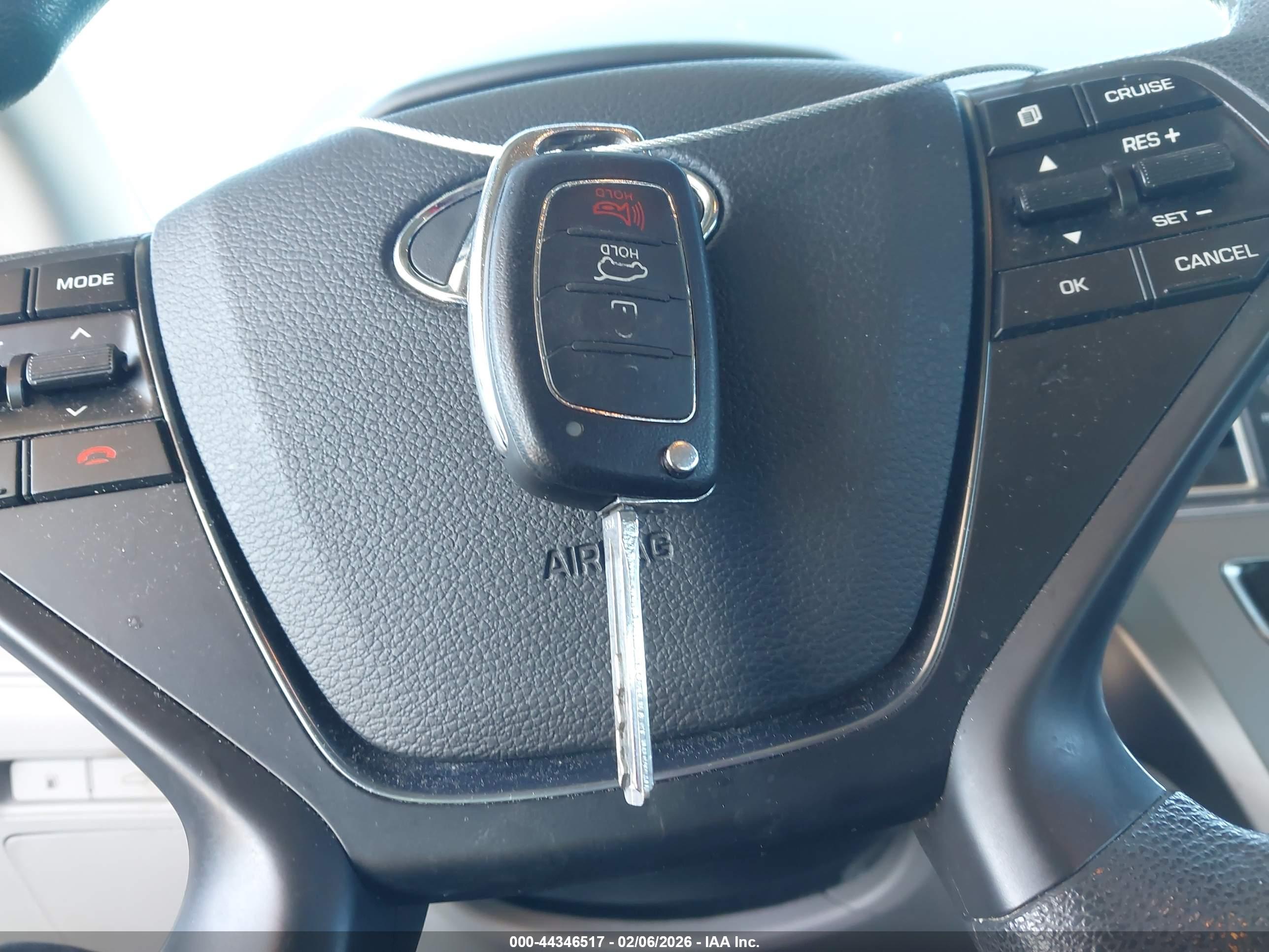 HYUNDAI SONATA image 11