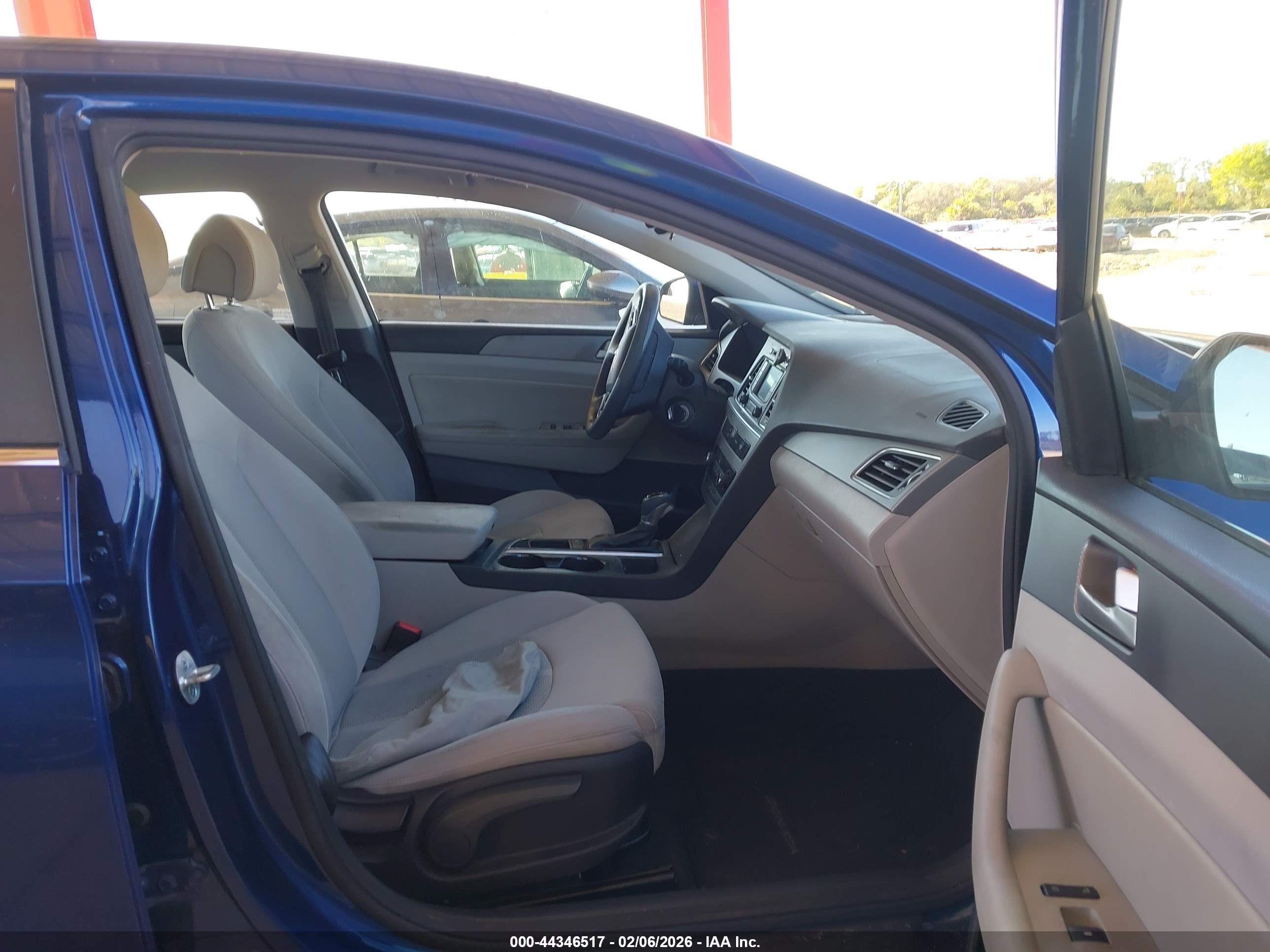 HYUNDAI SONATA image 5