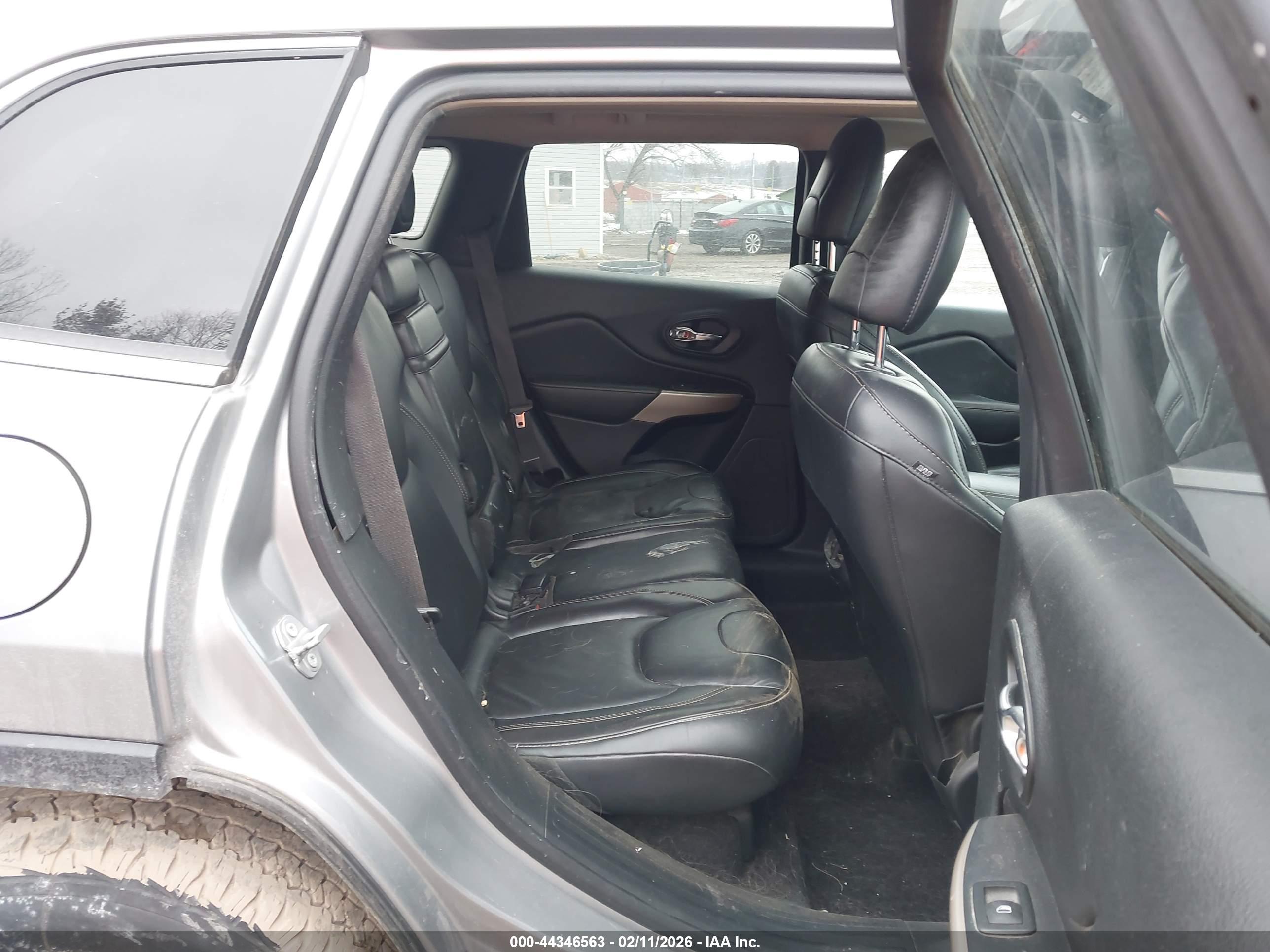 JEEP CHEROKEE image 8