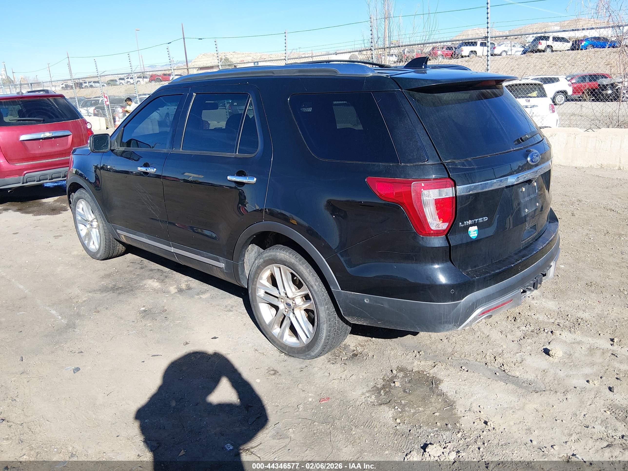 FORD EXPLORER image 3