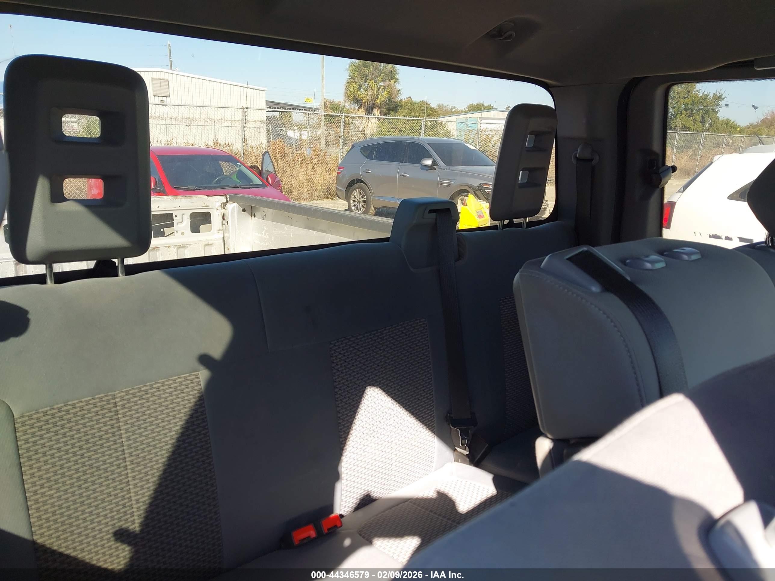 FORD F-250 image 8