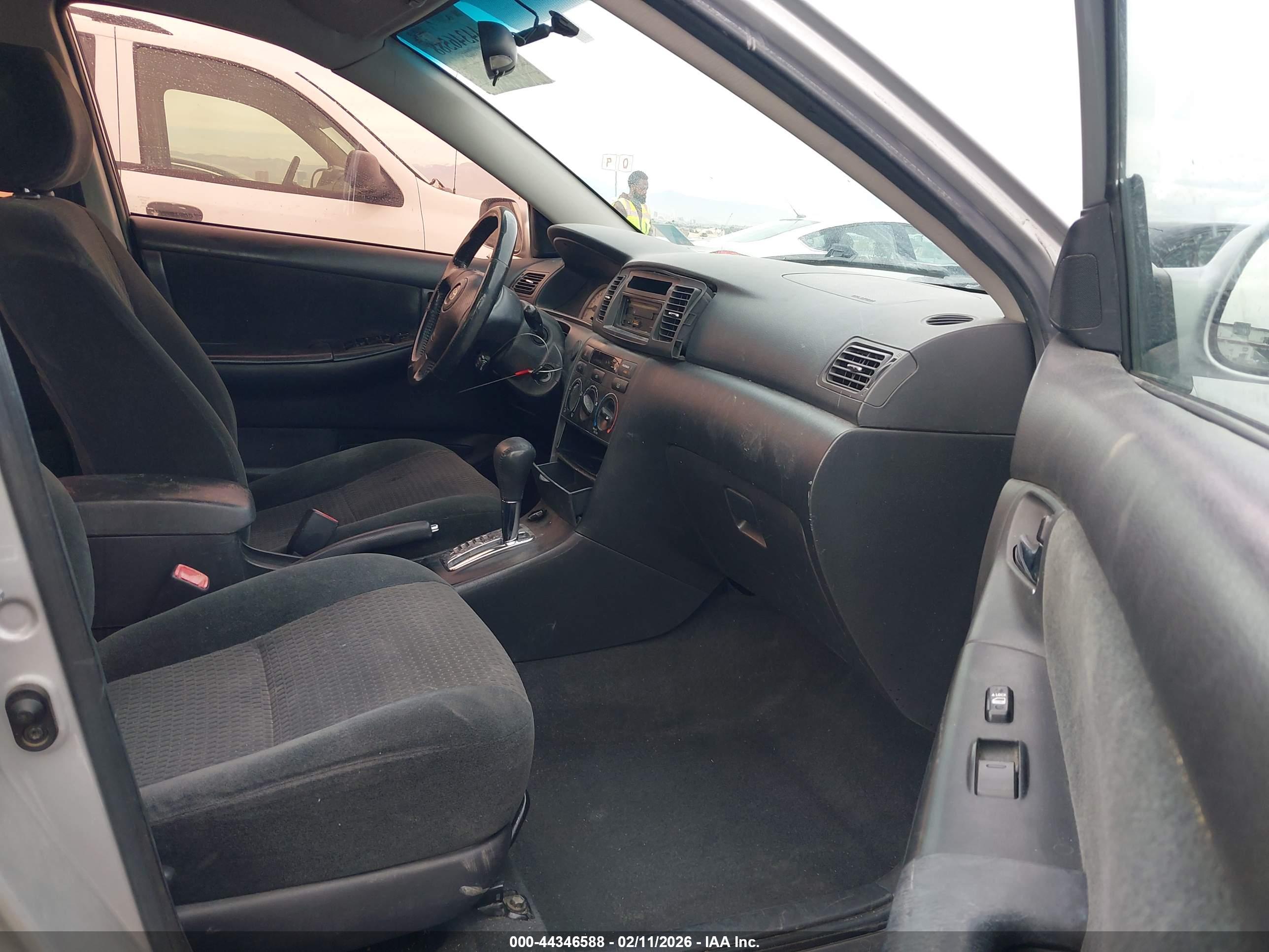 TOYOTA COROLLA image 5
