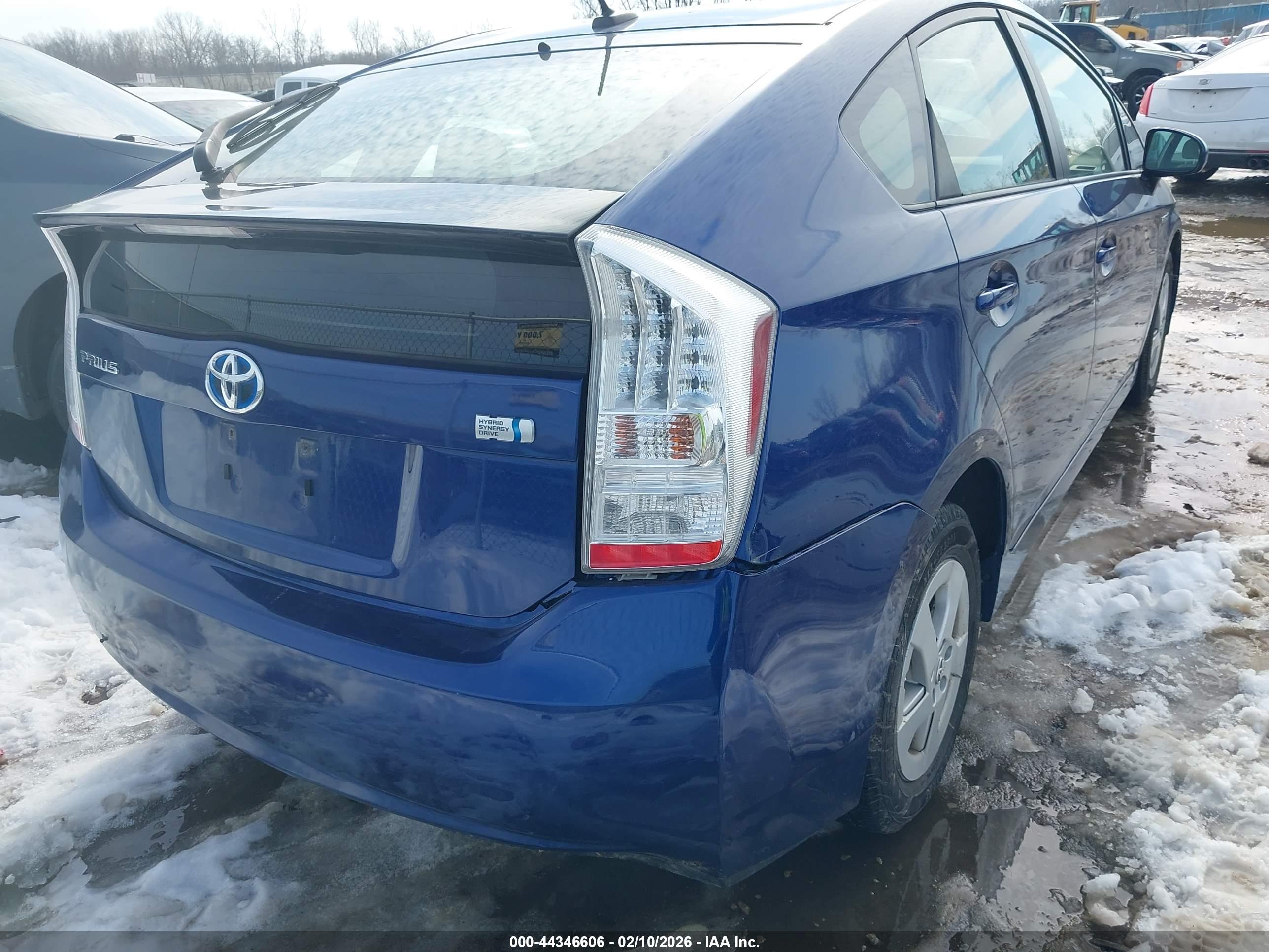 TOYOTA PRIUS image 6