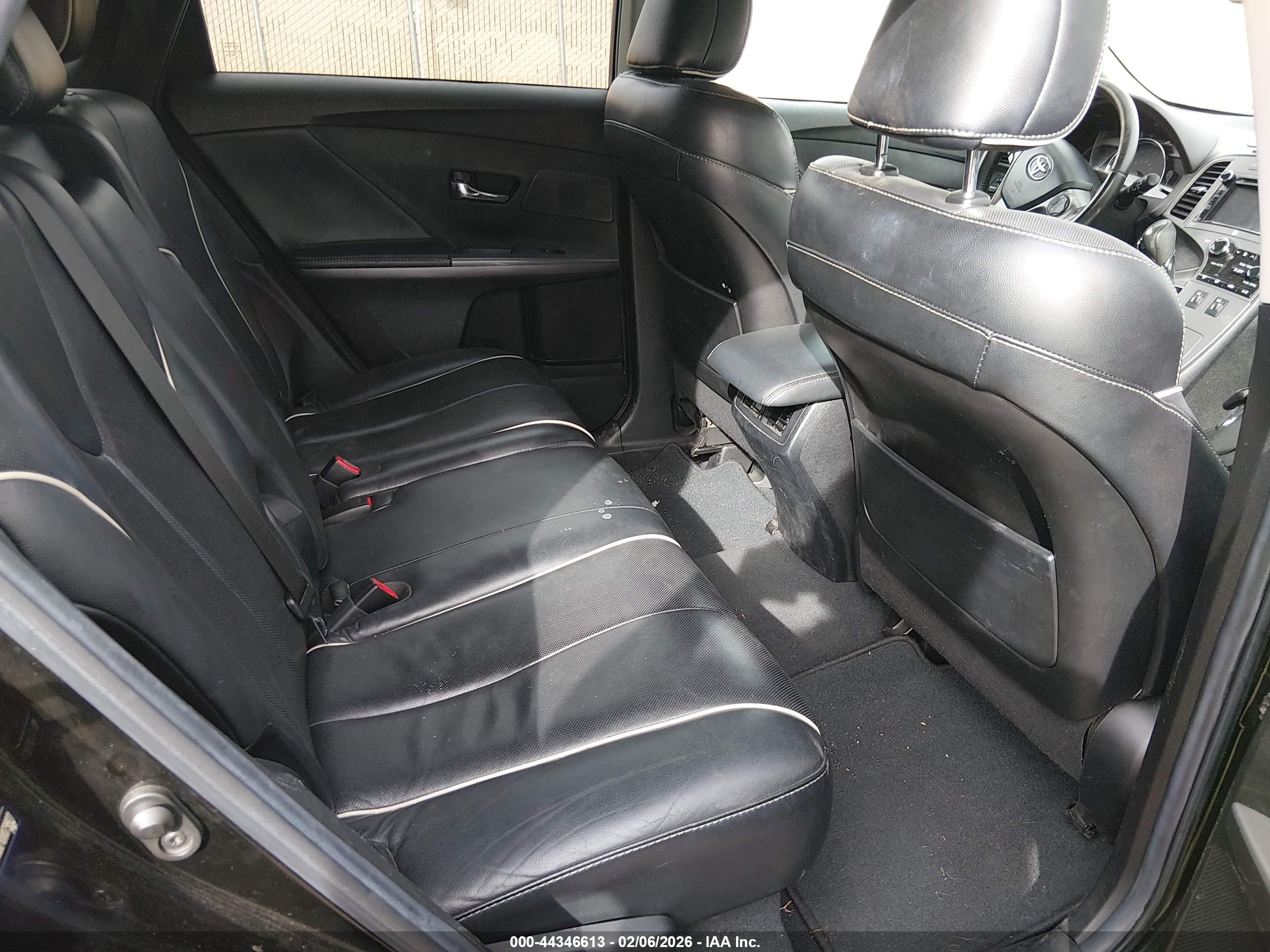 TOYOTA VENZA image 8