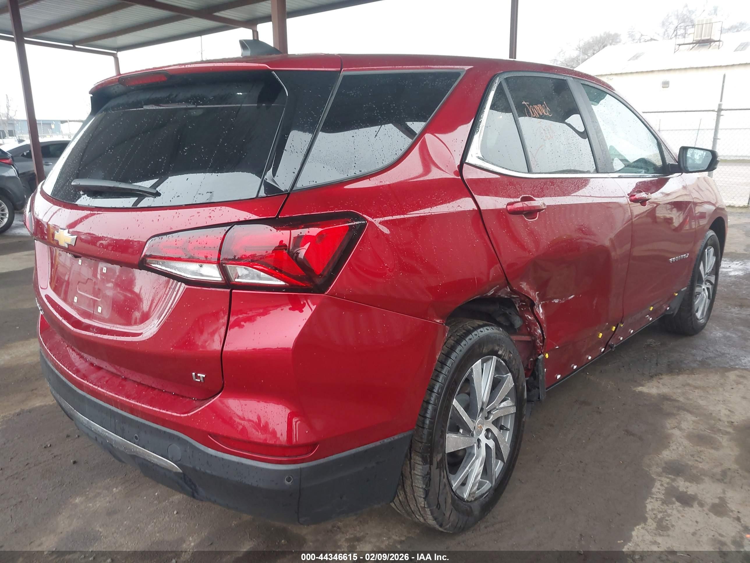 CHEVROLET EQUINOX image 4