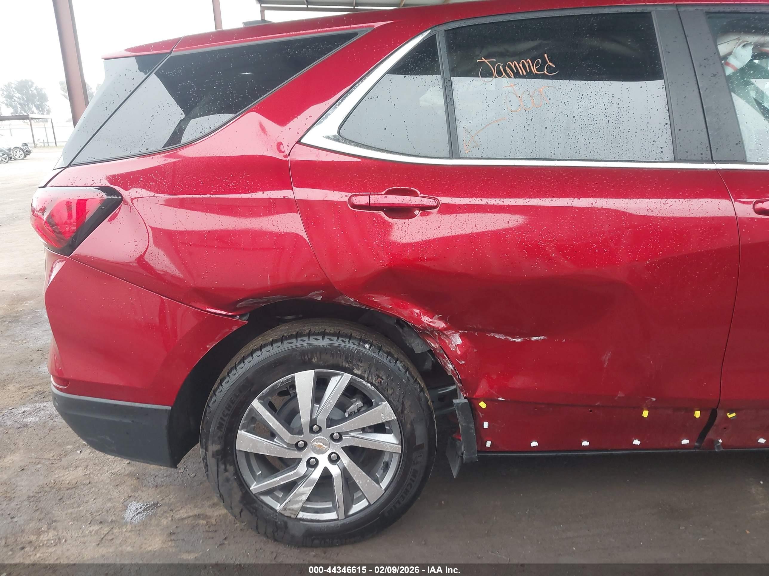 CHEVROLET EQUINOX image 6