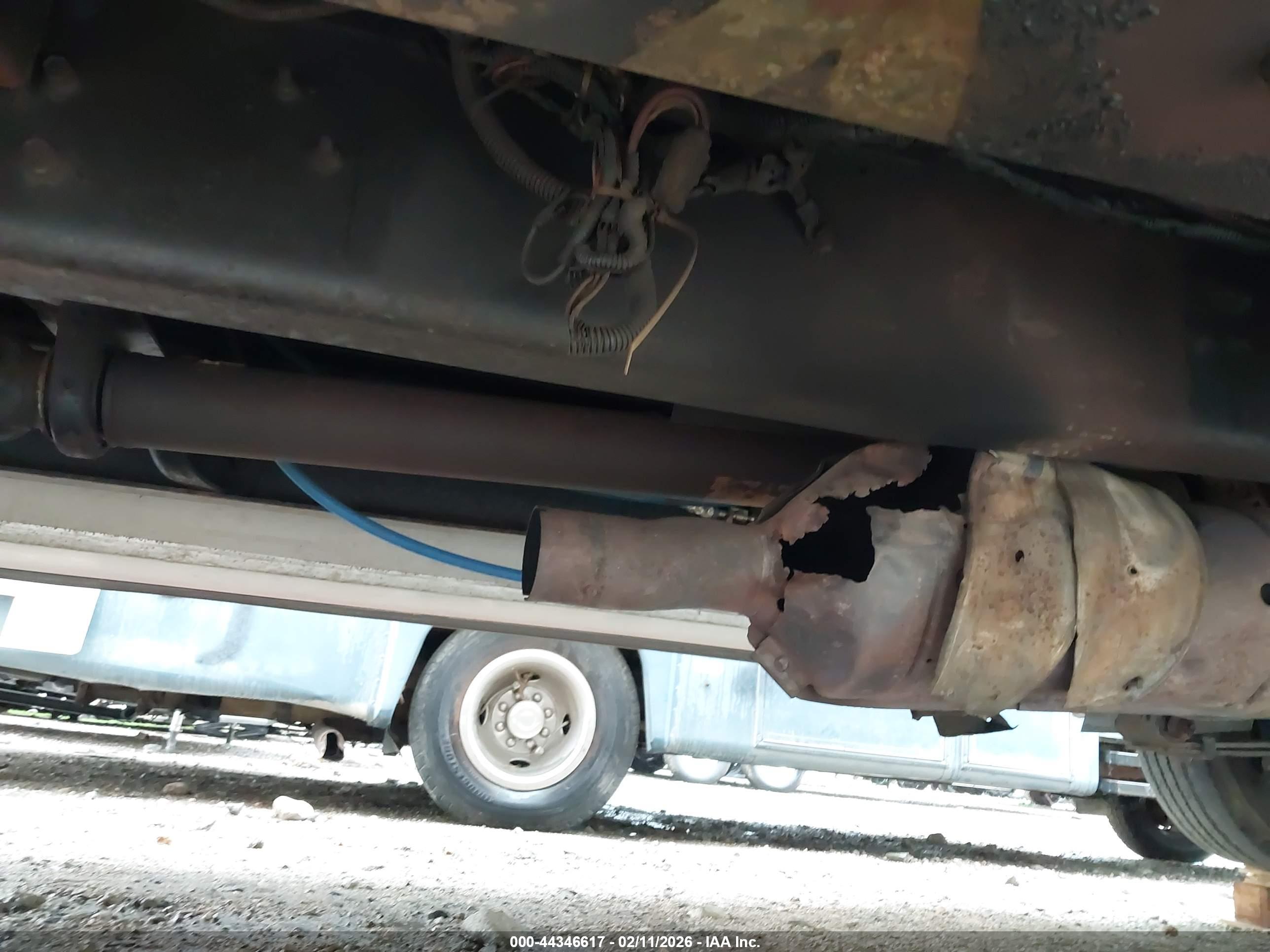 FORD F550 image 6