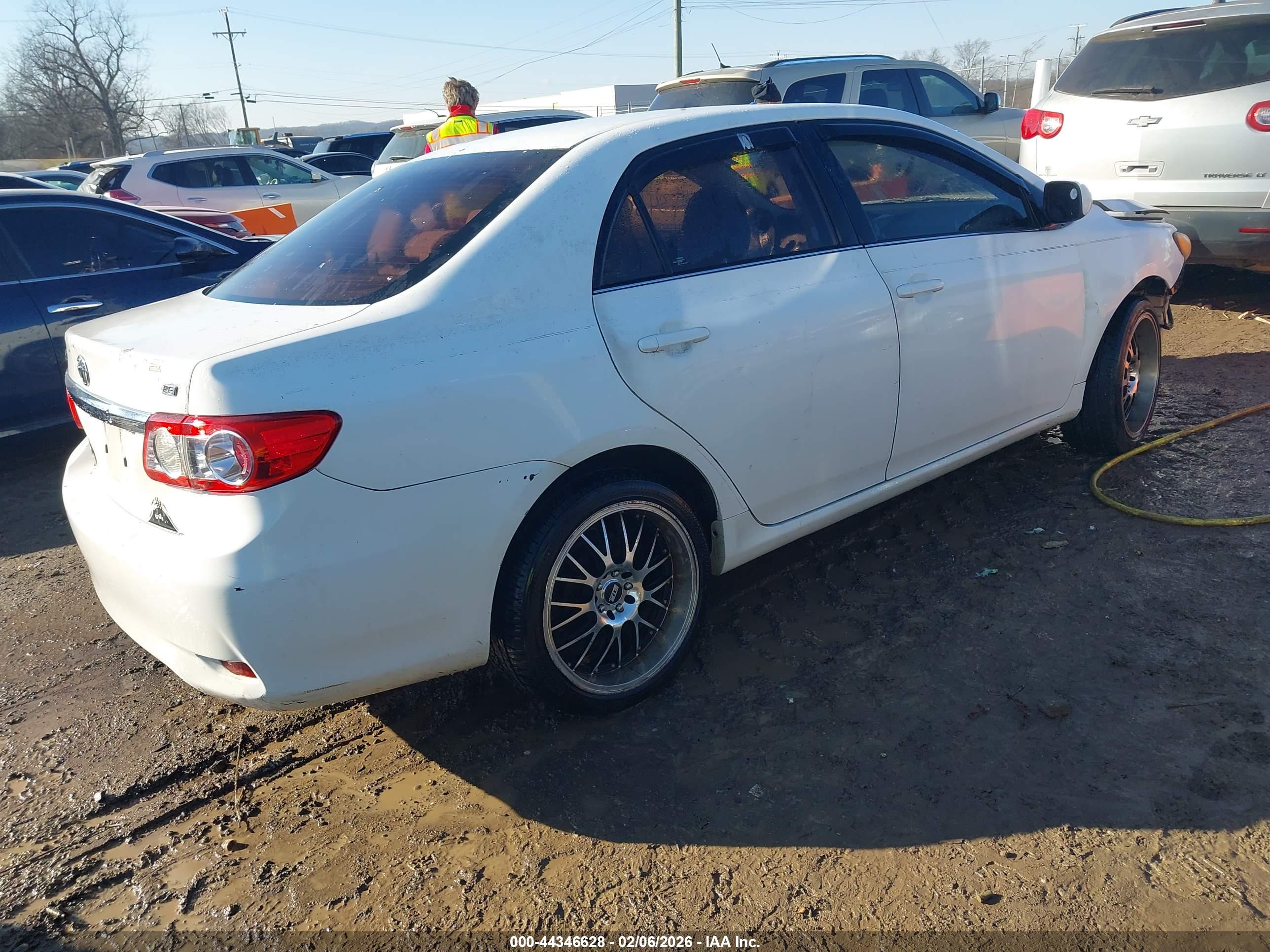 TOYOTA COROLLA image 4