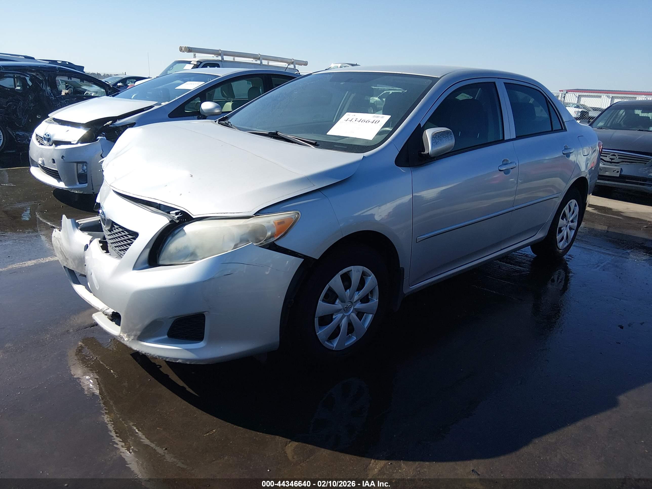 TOYOTA COROLLA image 2