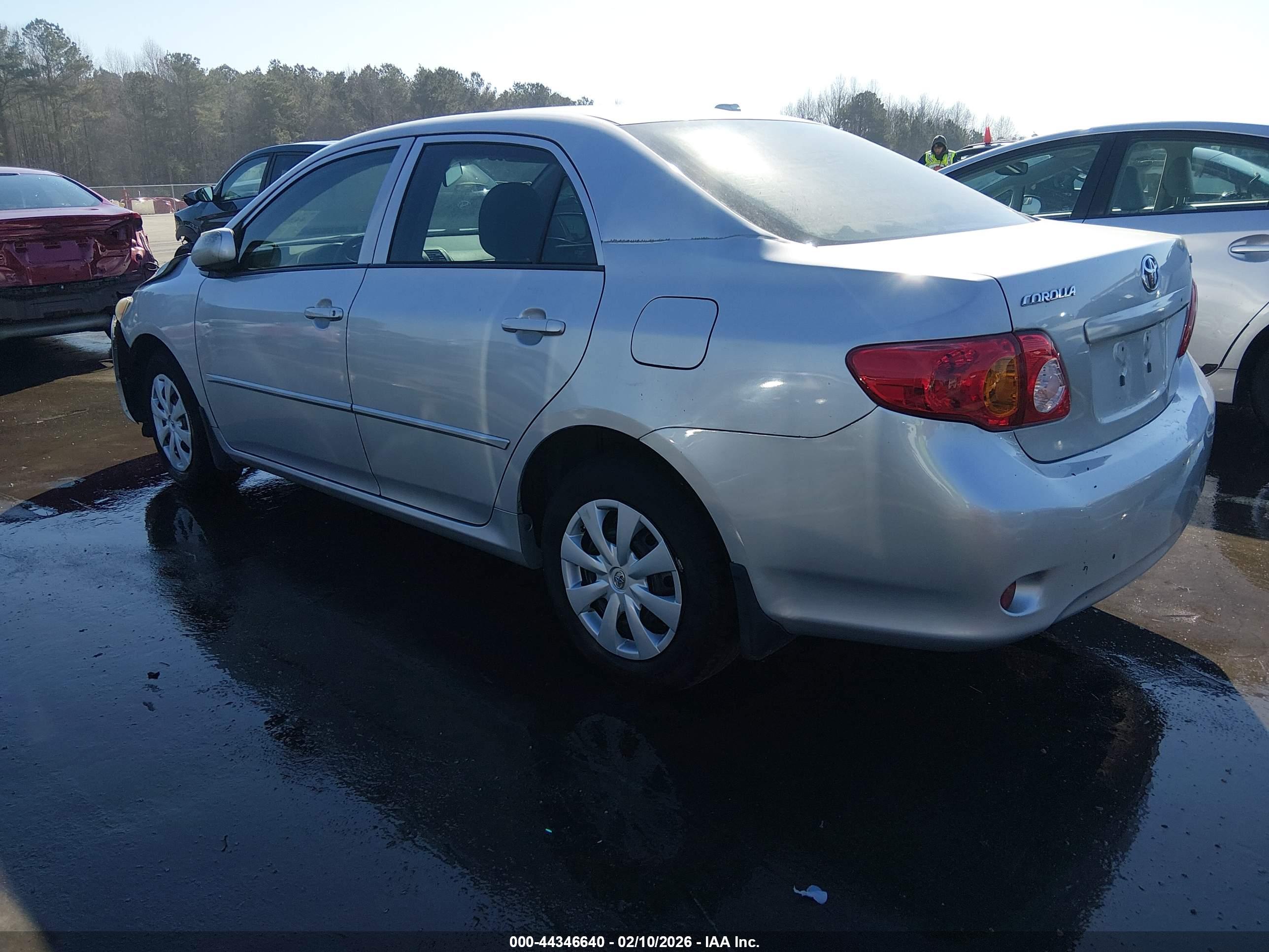 TOYOTA COROLLA image 3