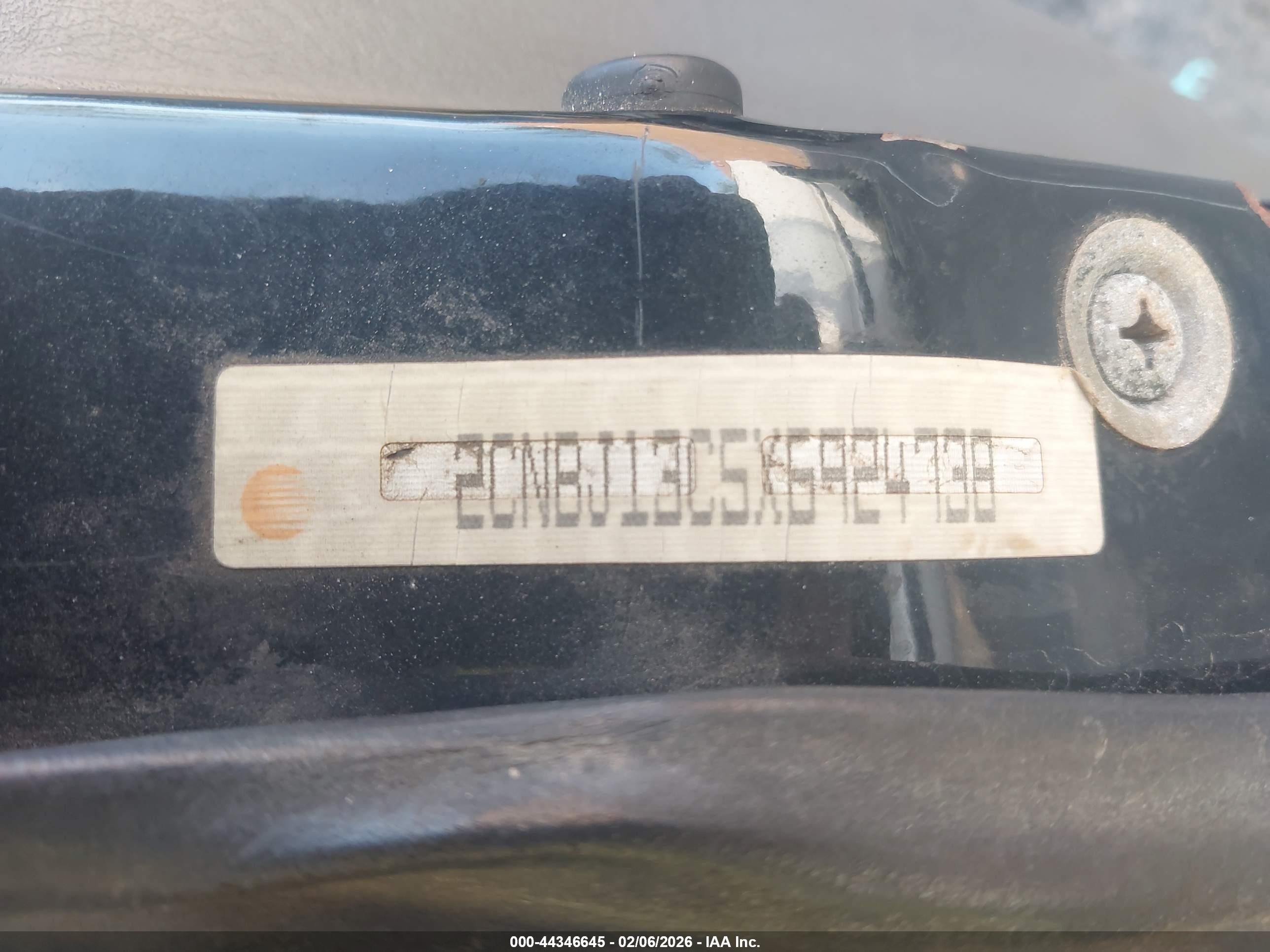 CHEVROLET TRACKER image 9