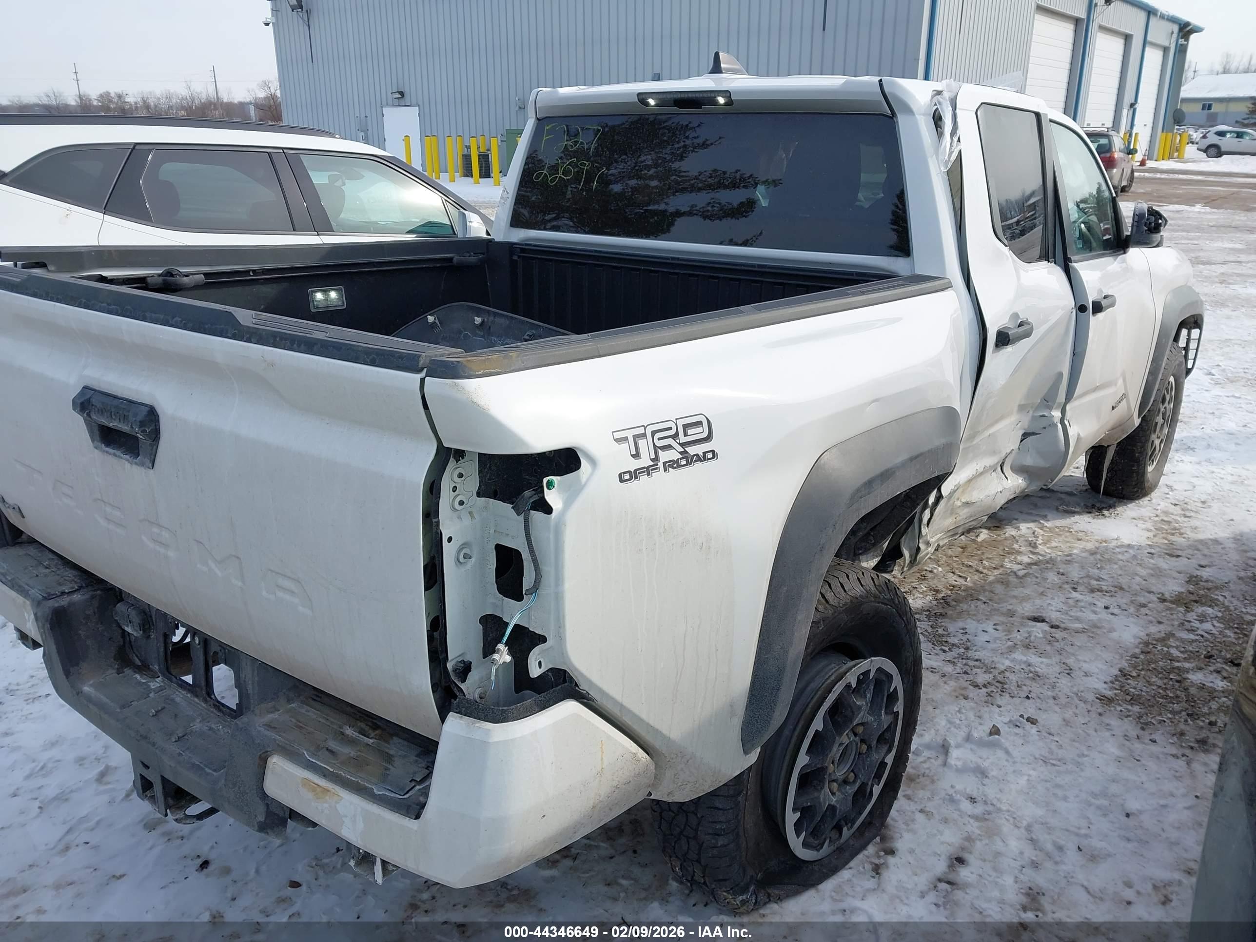 TOYOTA TACOMA image 4
