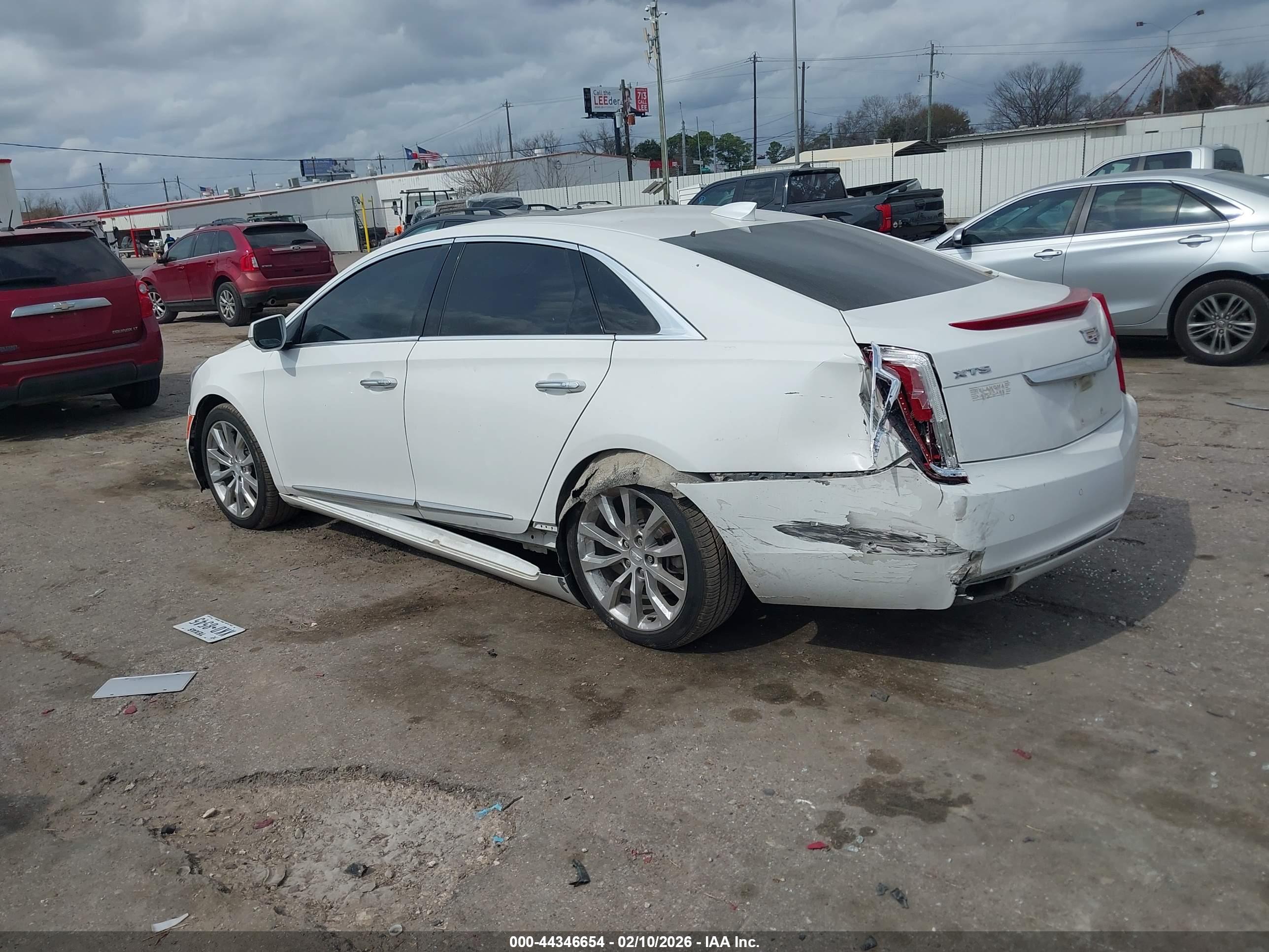 CADILLAC XTS image 3