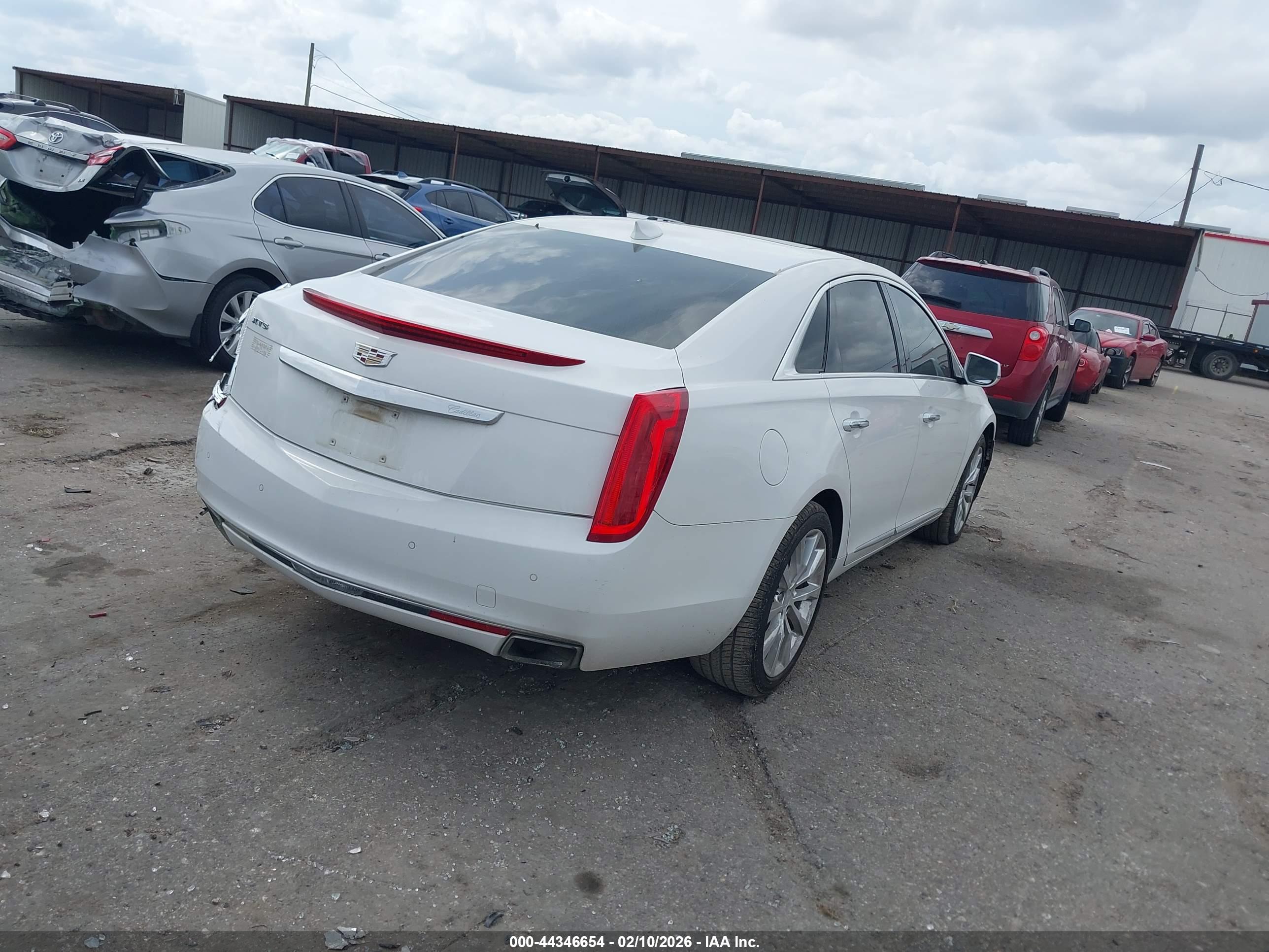 CADILLAC XTS image 4