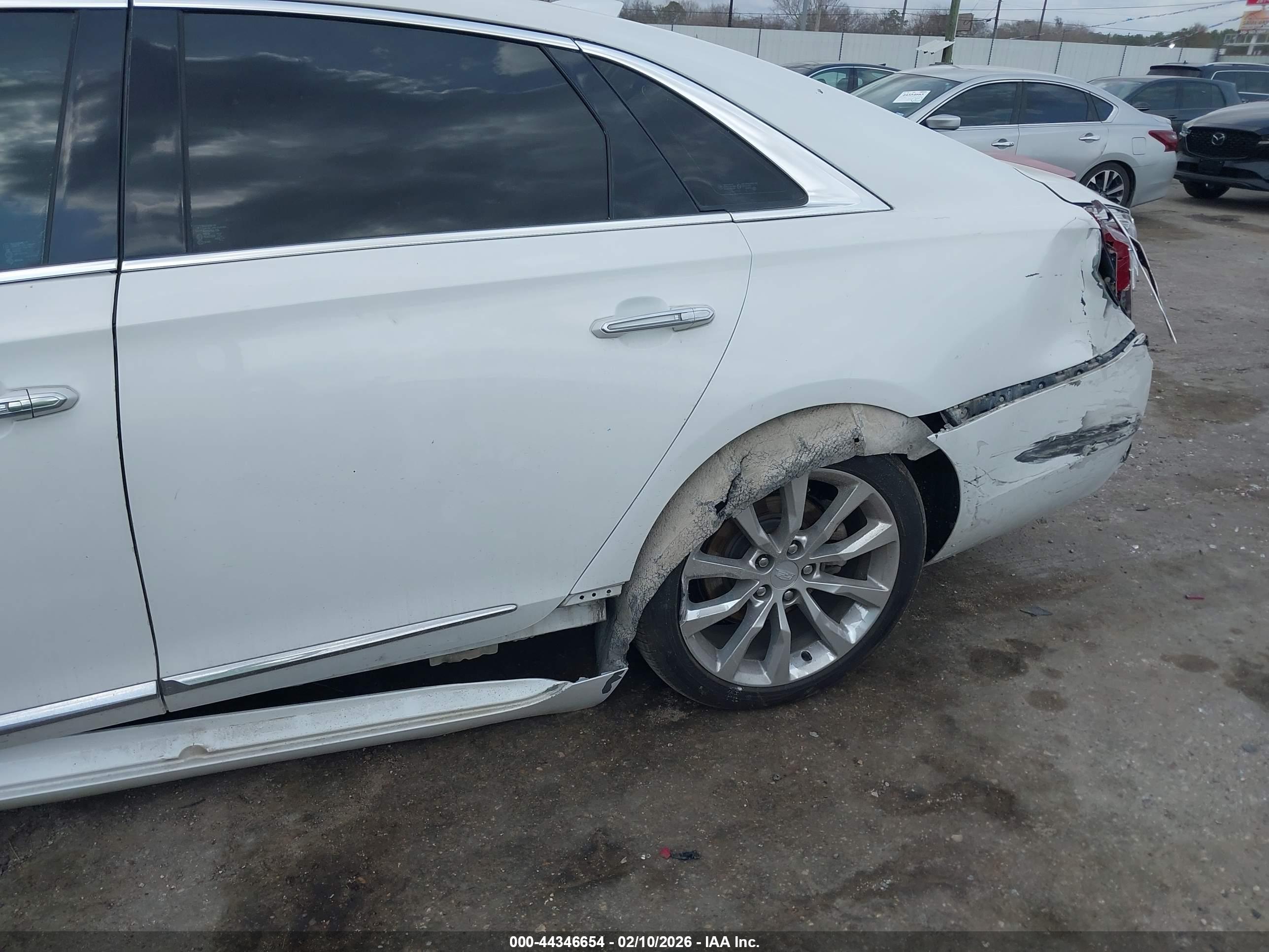 CADILLAC XTS image 6