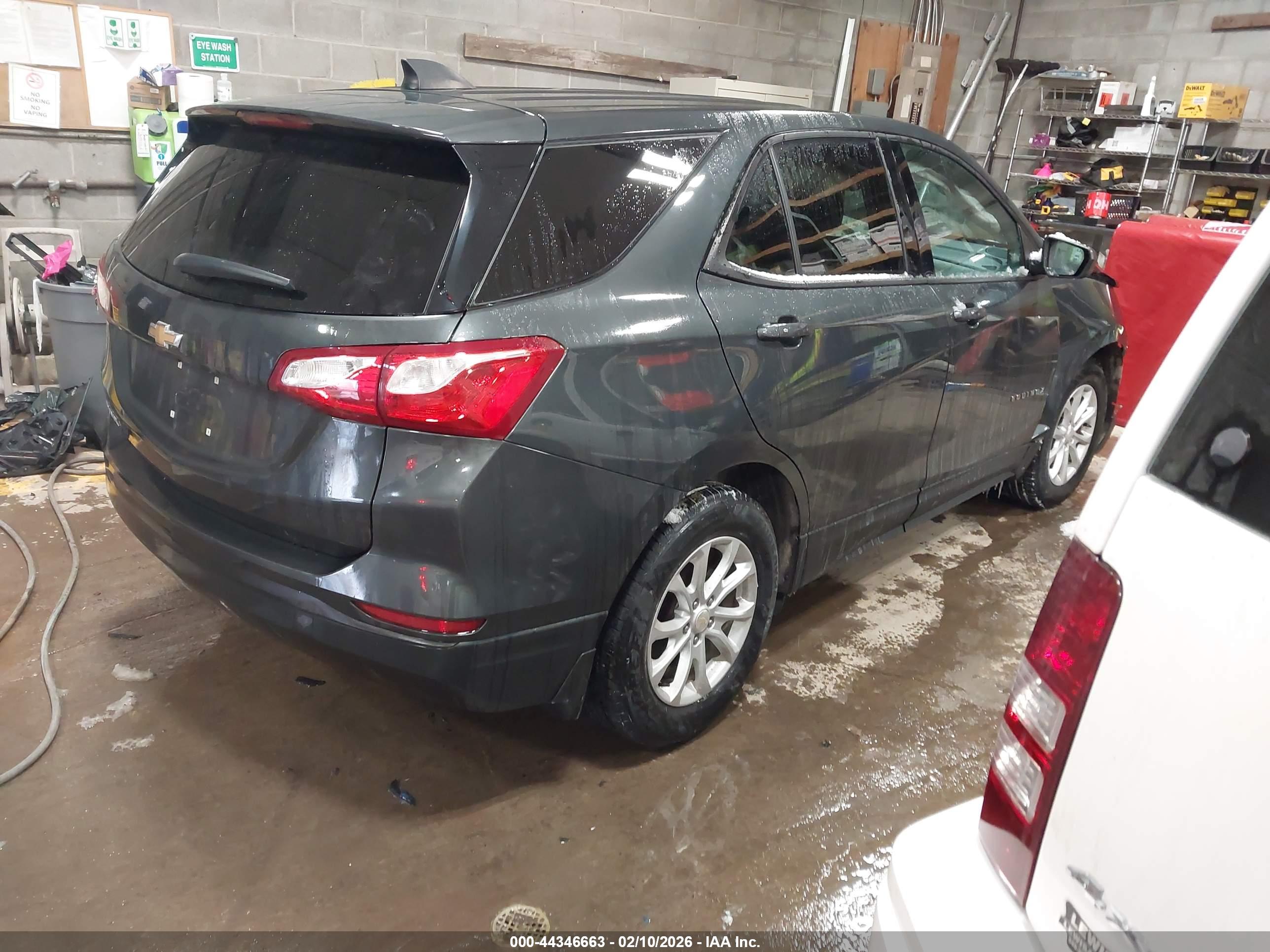 CHEVROLET EQUINOX image 4