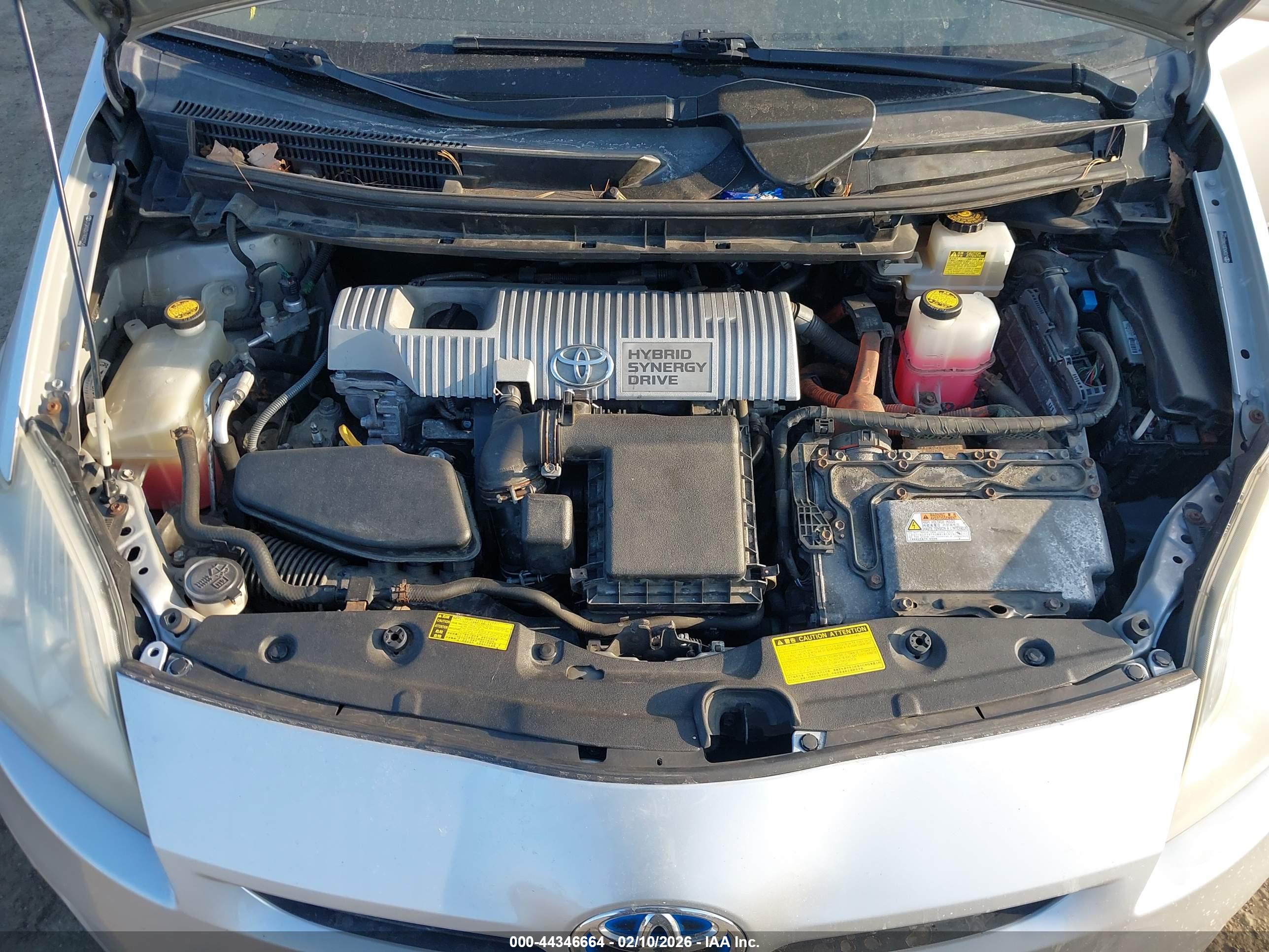 TOYOTA PRIUS image 10