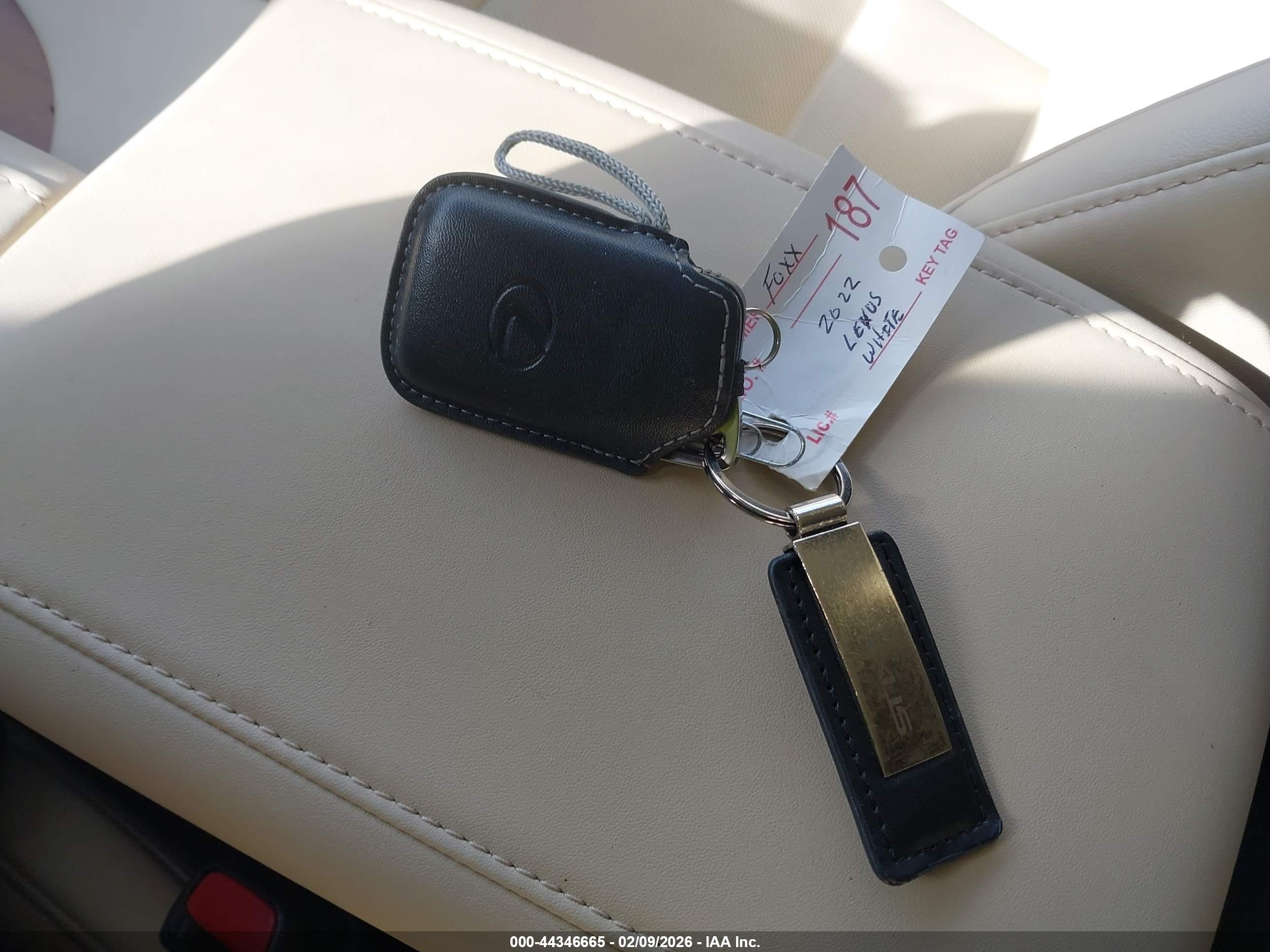LEXUS RX image 11