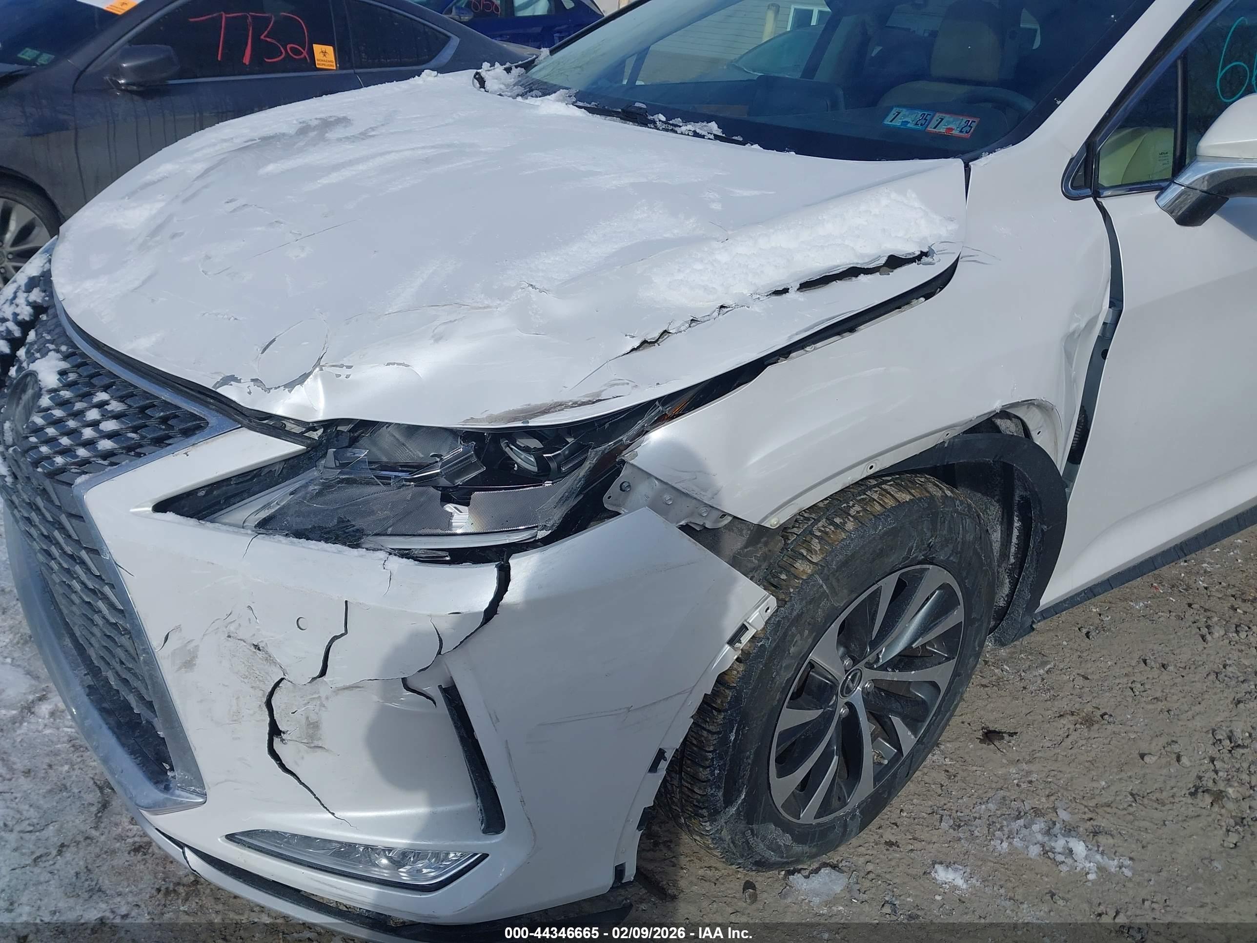 LEXUS RX image 6