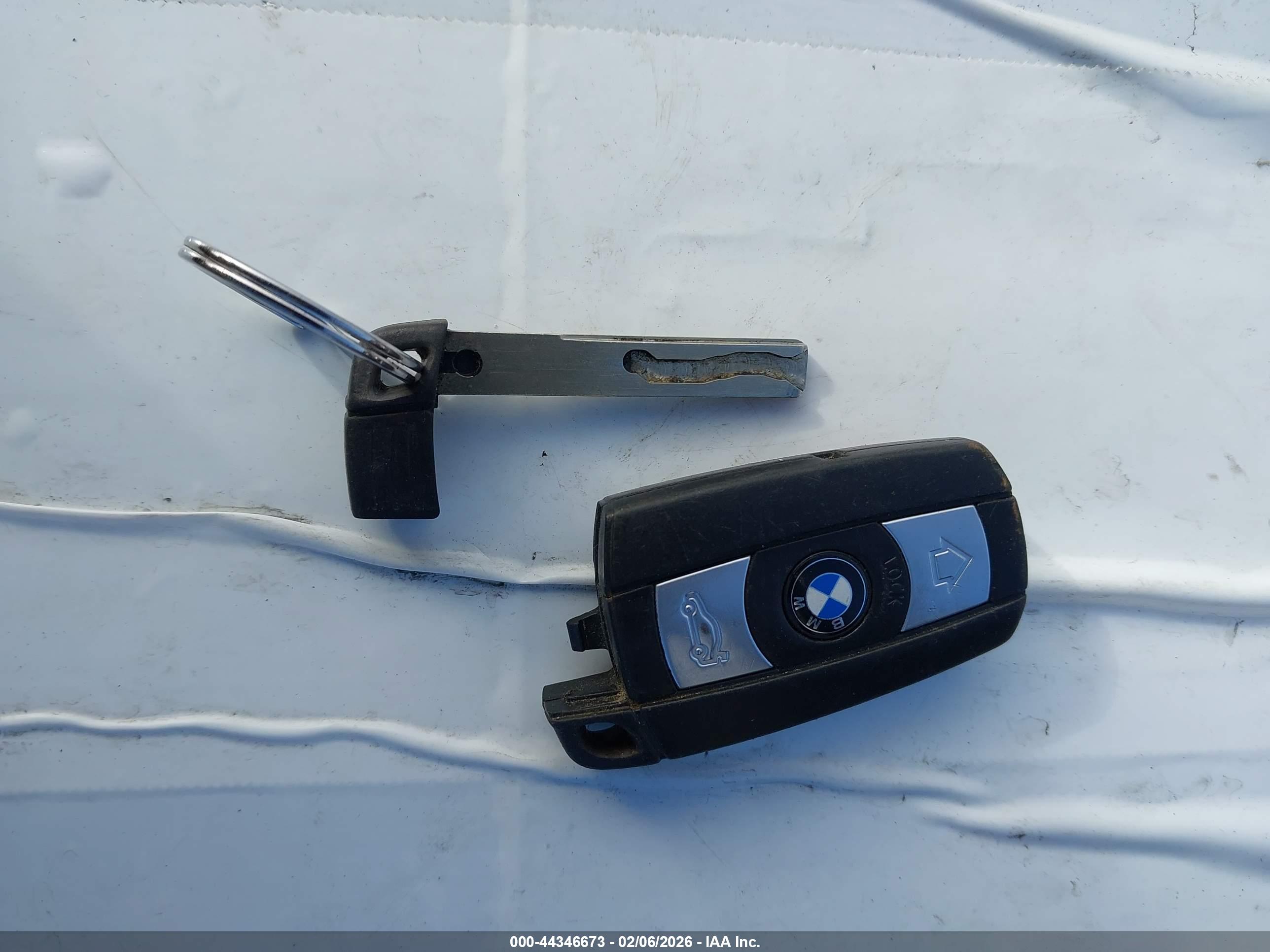 BMW 335I image 11