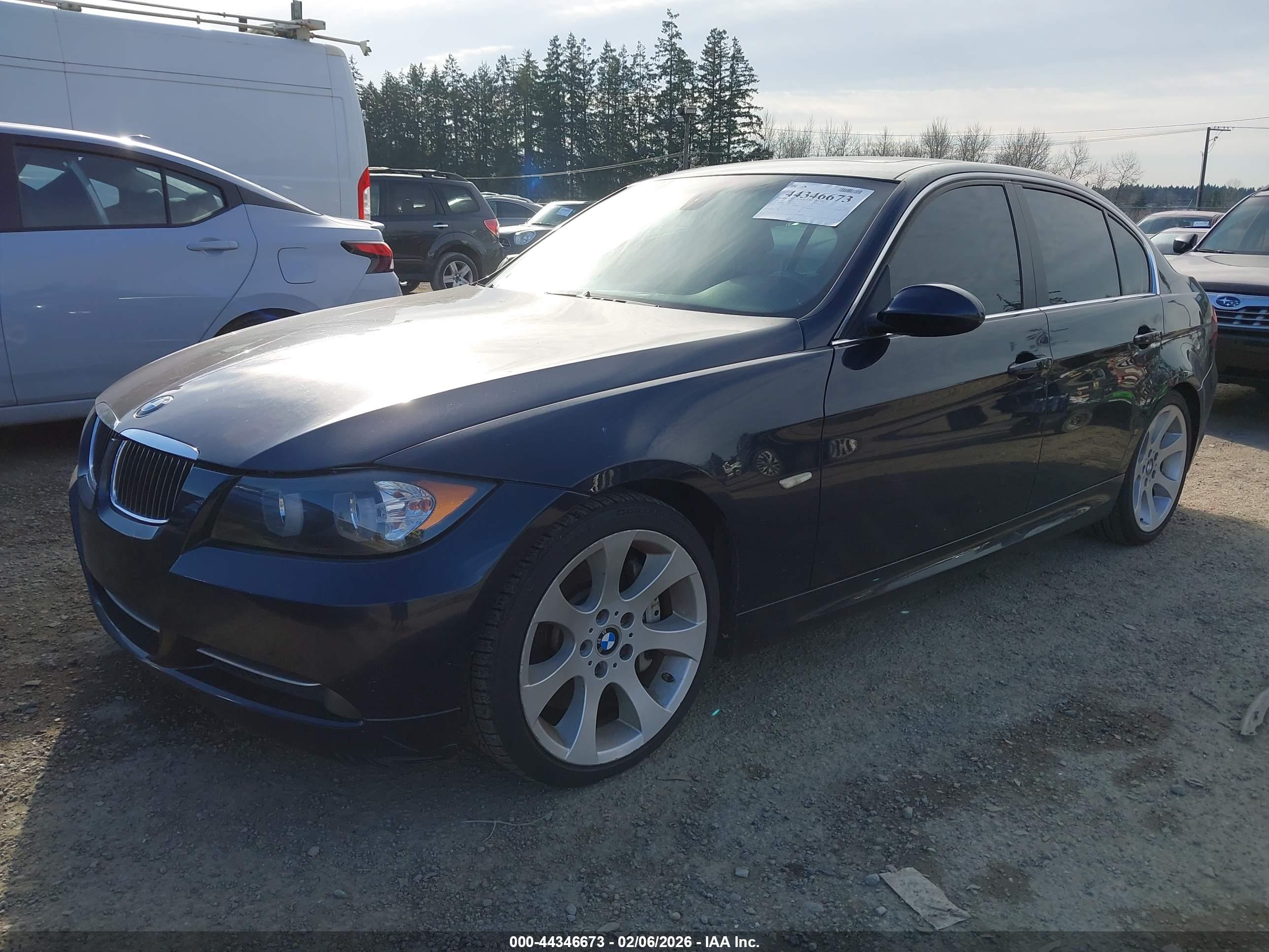 BMW 335I image 2