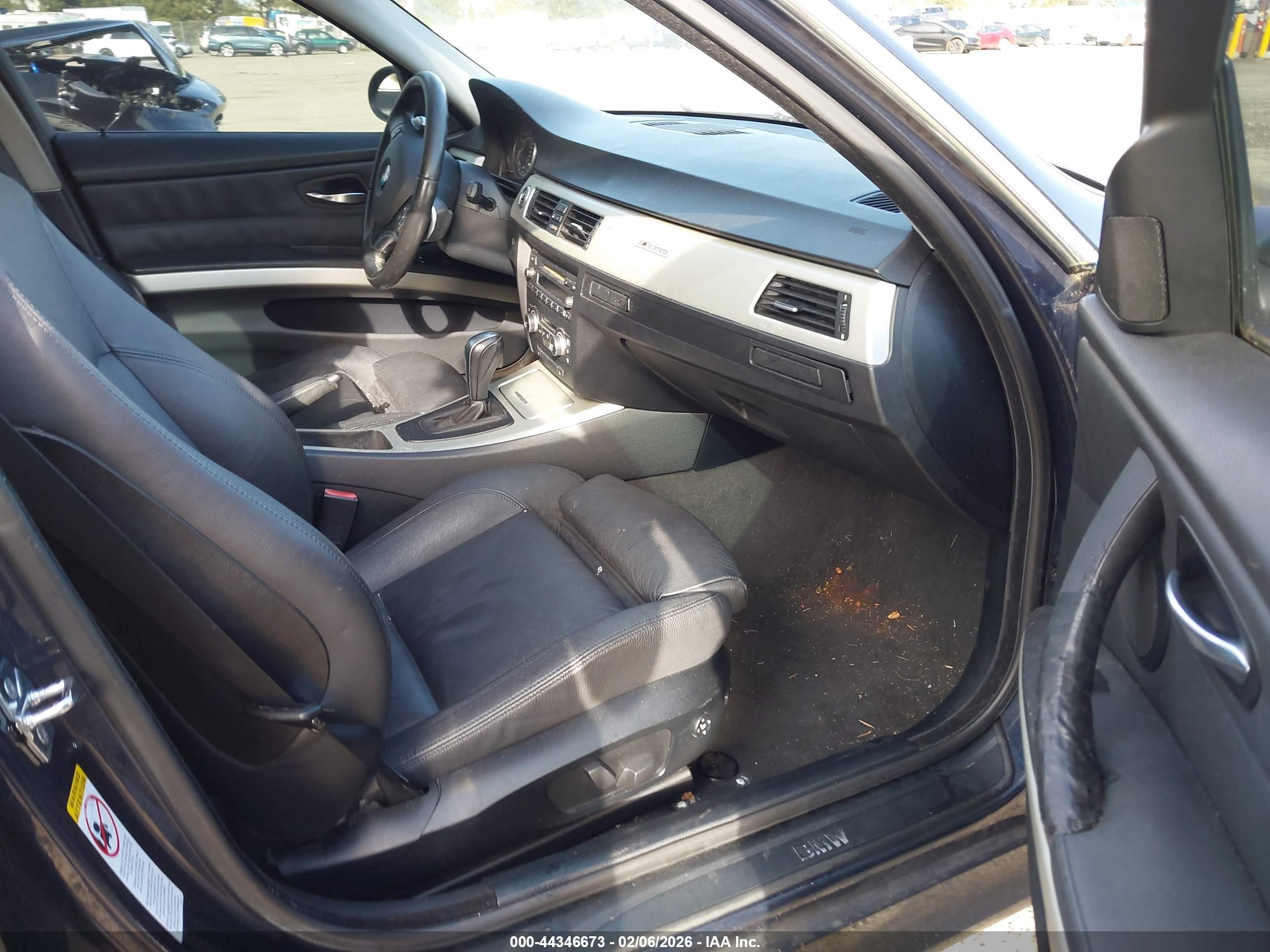 BMW 335I image 5