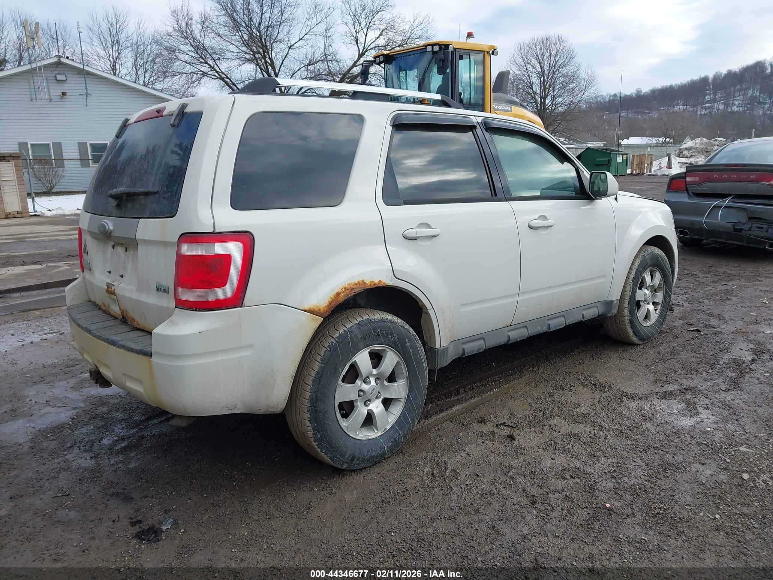 FORD ESCAPE image 4