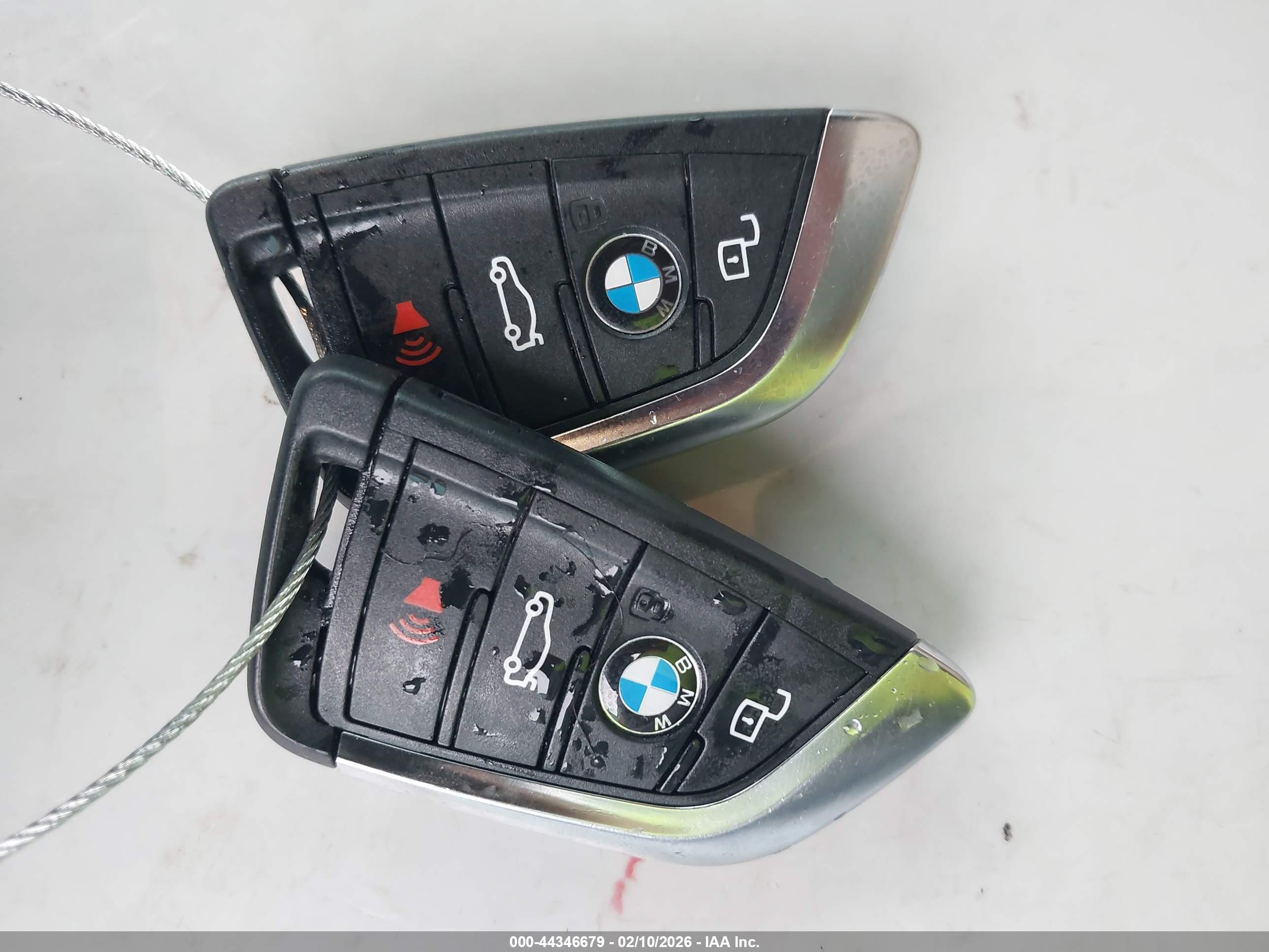BMW 330I image 11