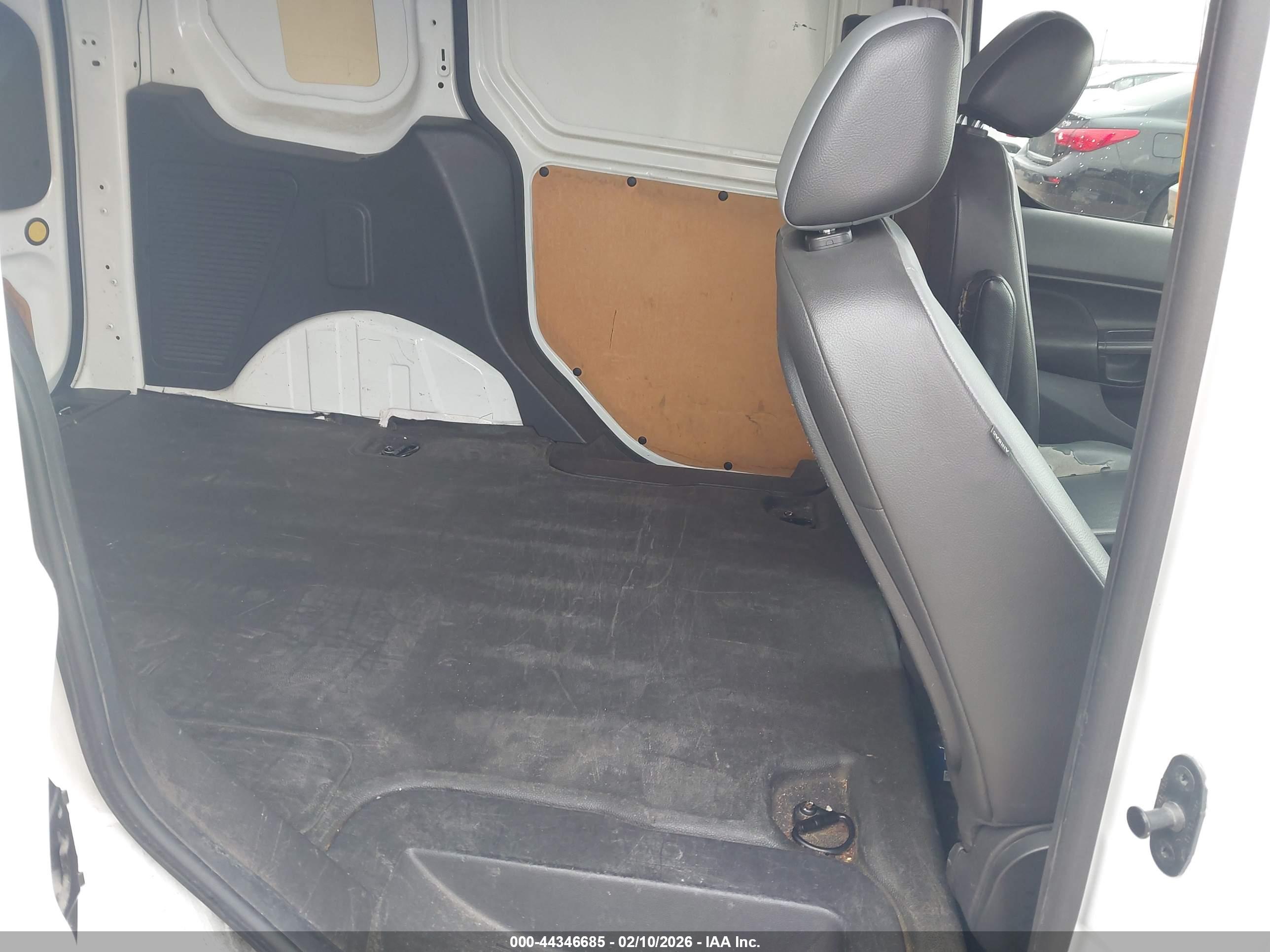 FORD TRANSIT image 8