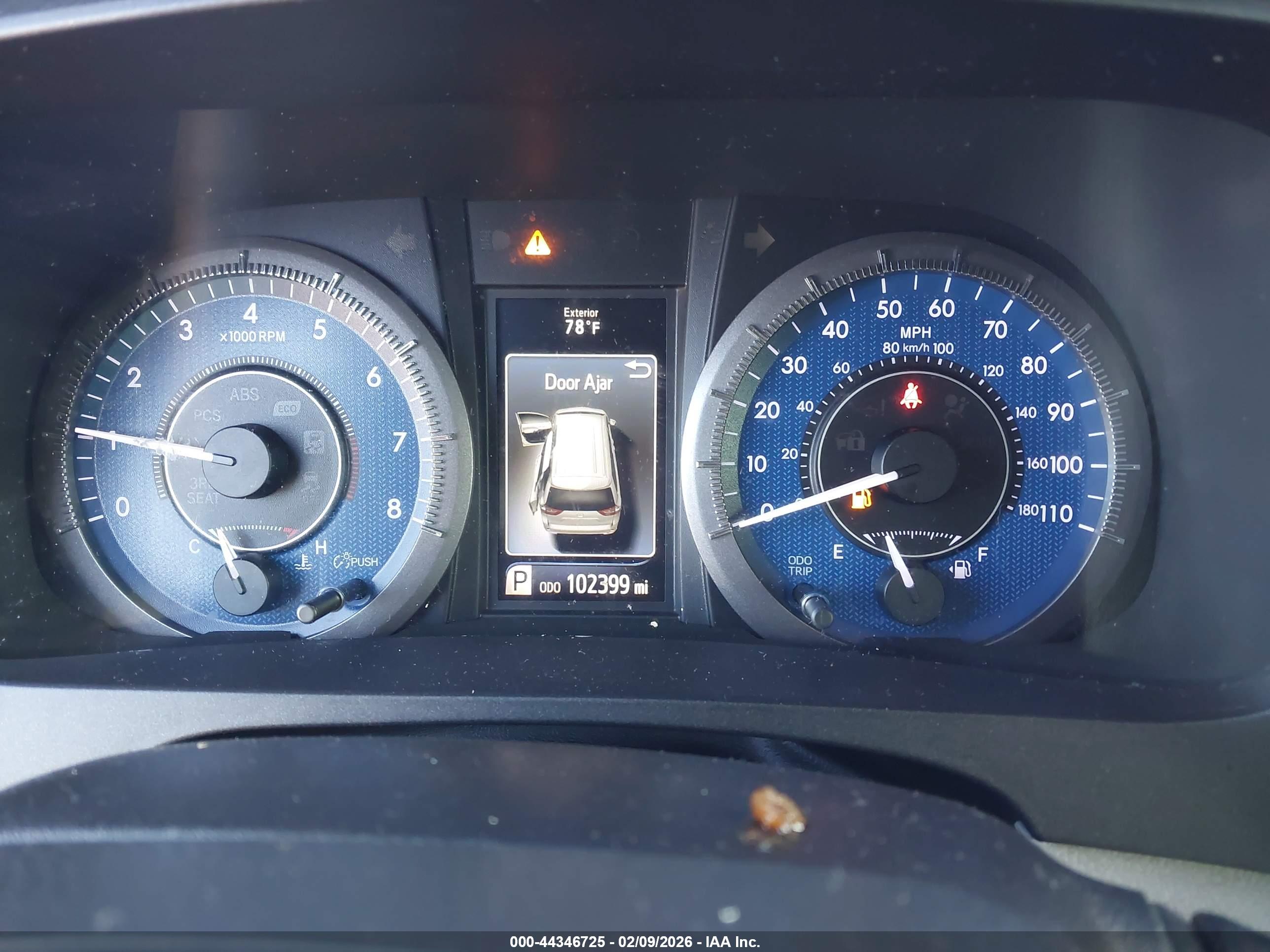 TOYOTA SIENNA image 7