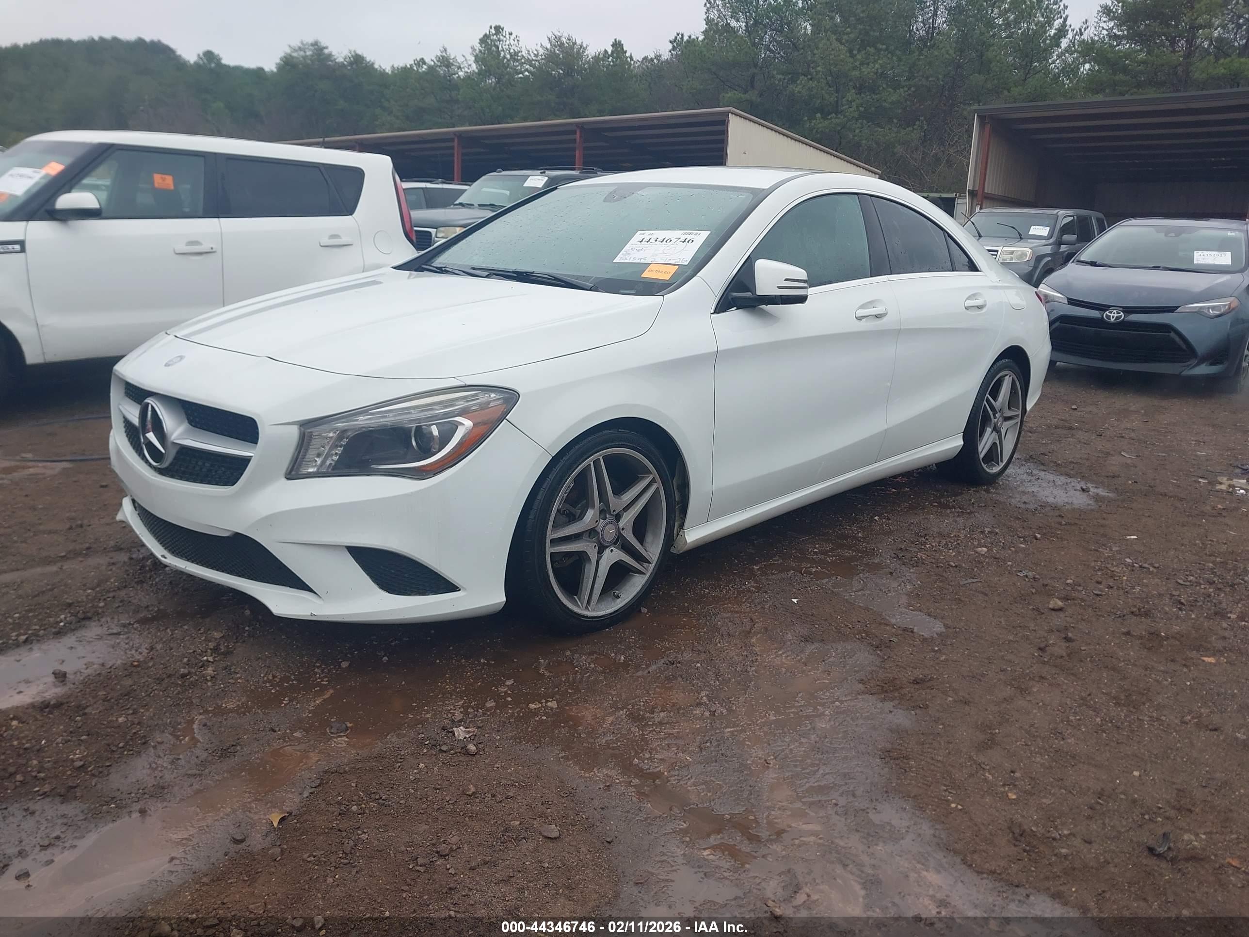 MERCEDES-BENZ CLA image 2