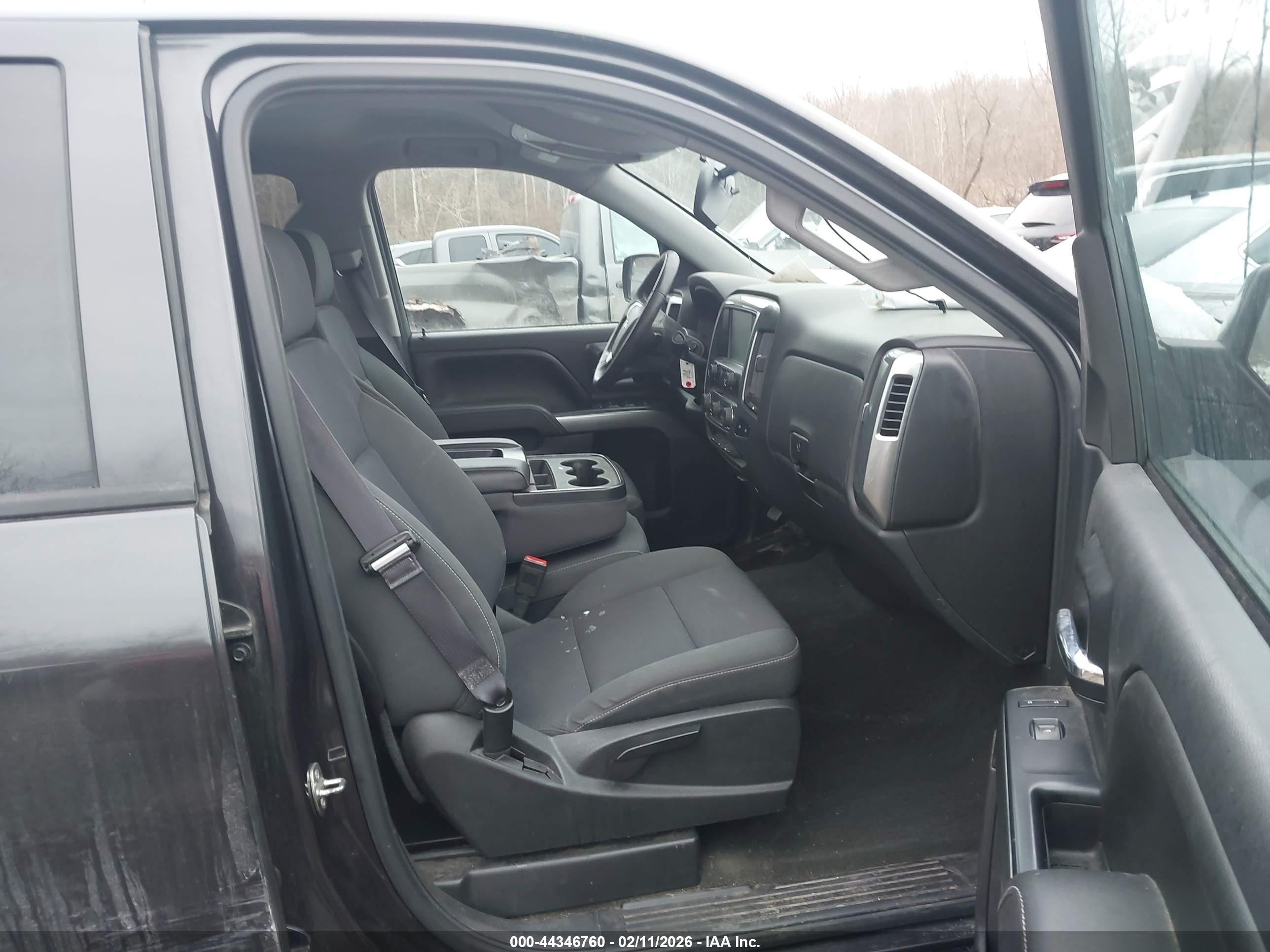 CHEVROLET SILVERADO image 5