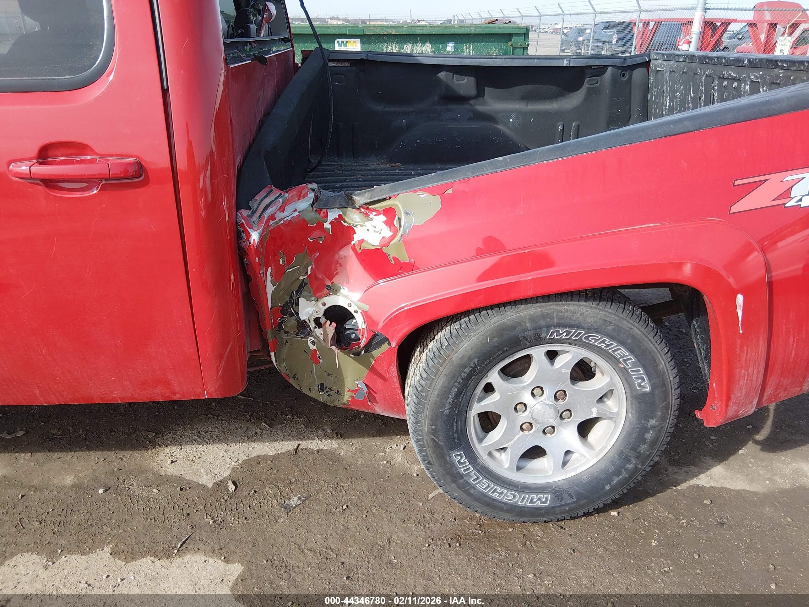CHEVROLET SILVERADO image 6