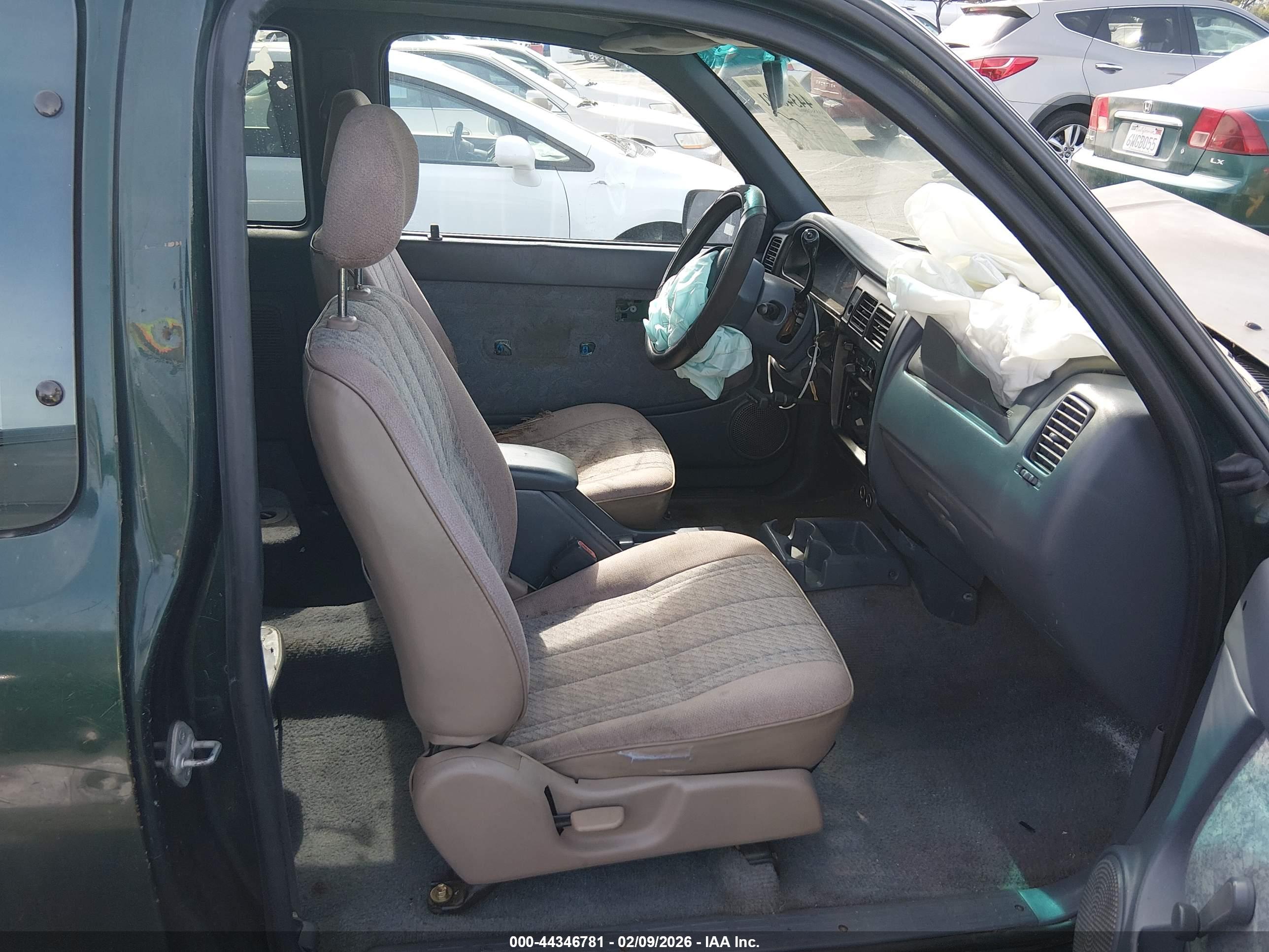 TOYOTA TACOMA image 5