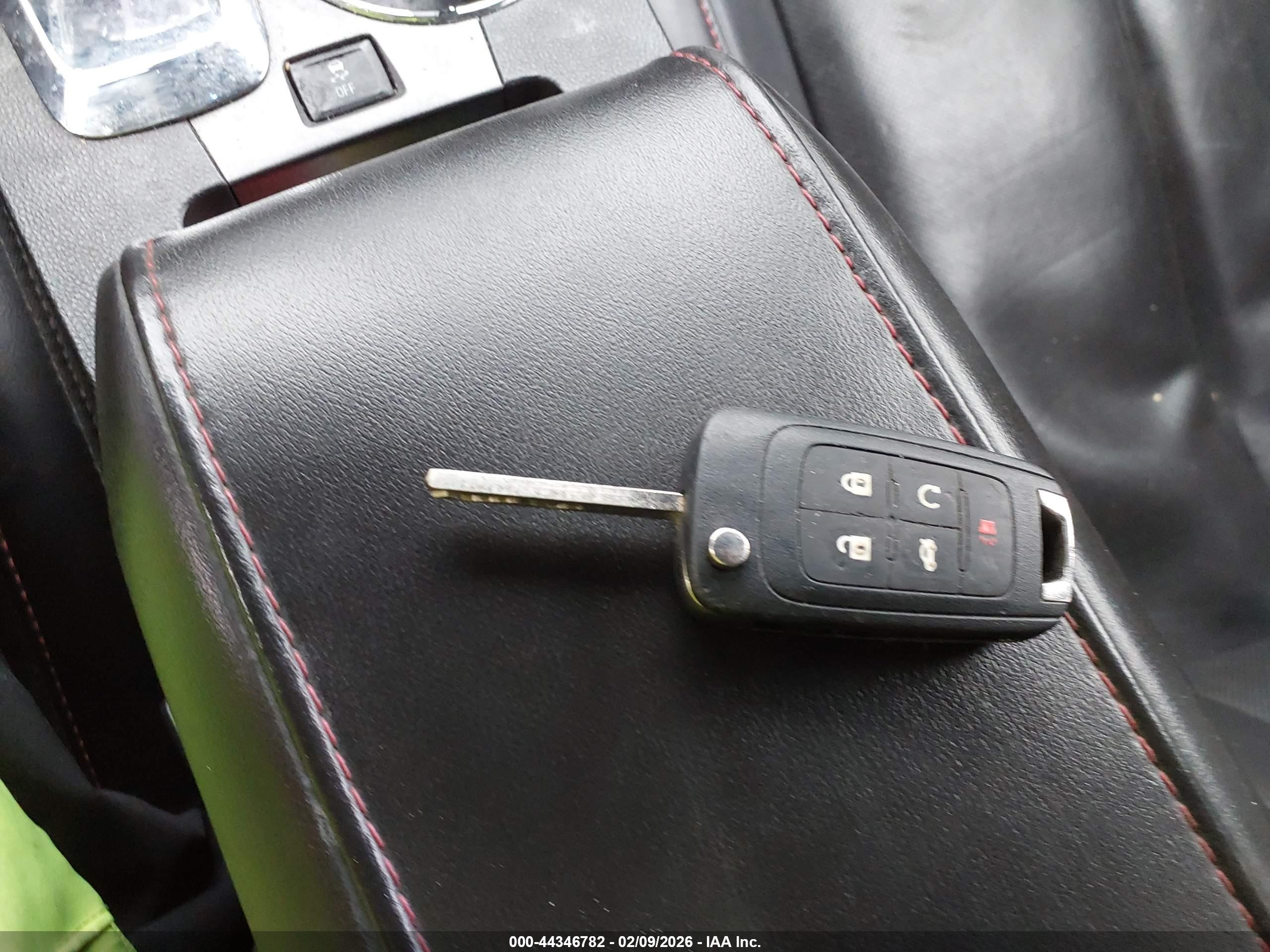 CHEVROLET EQUINOX image 11