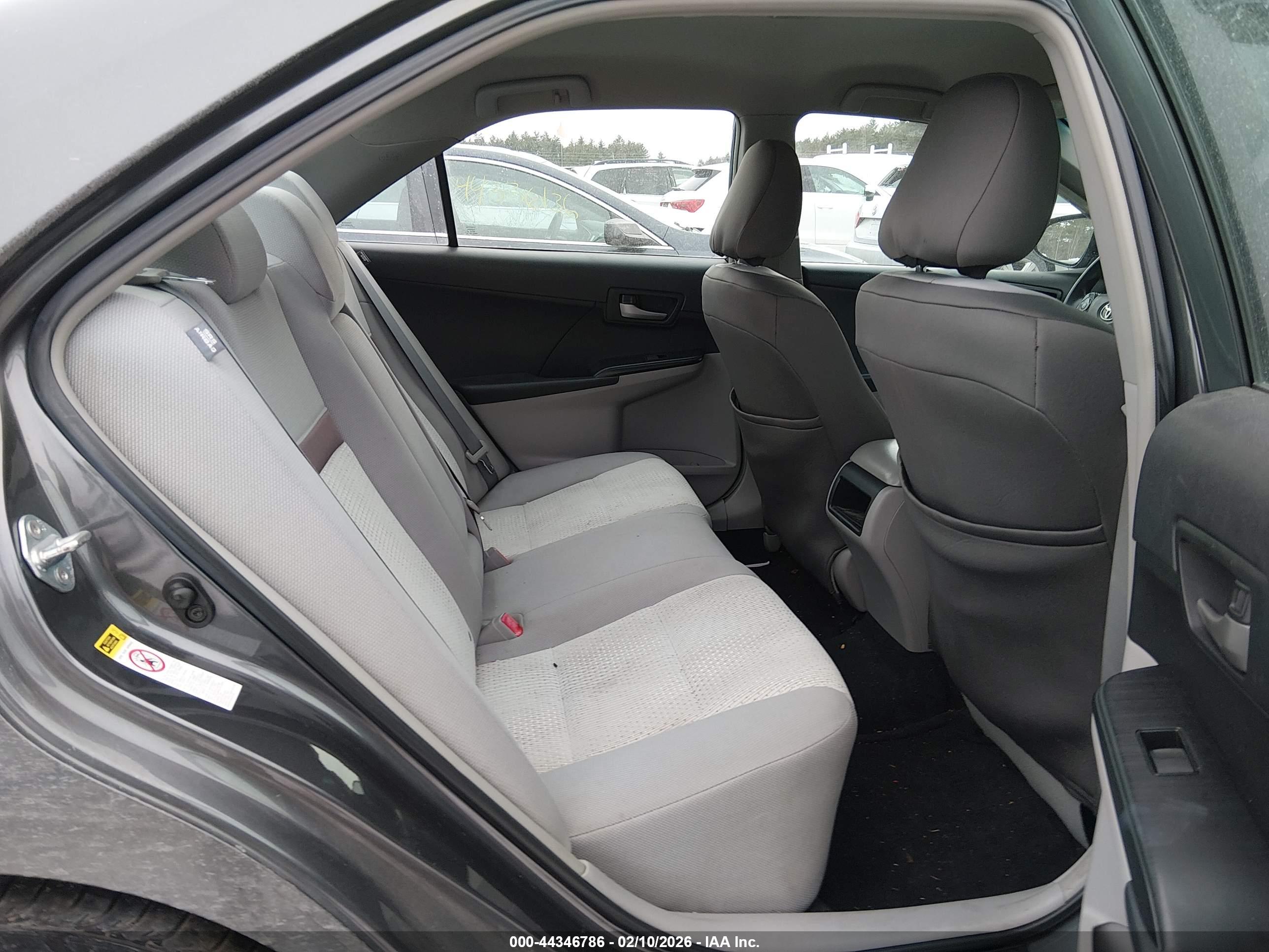TOYOTA CAMRY image 8