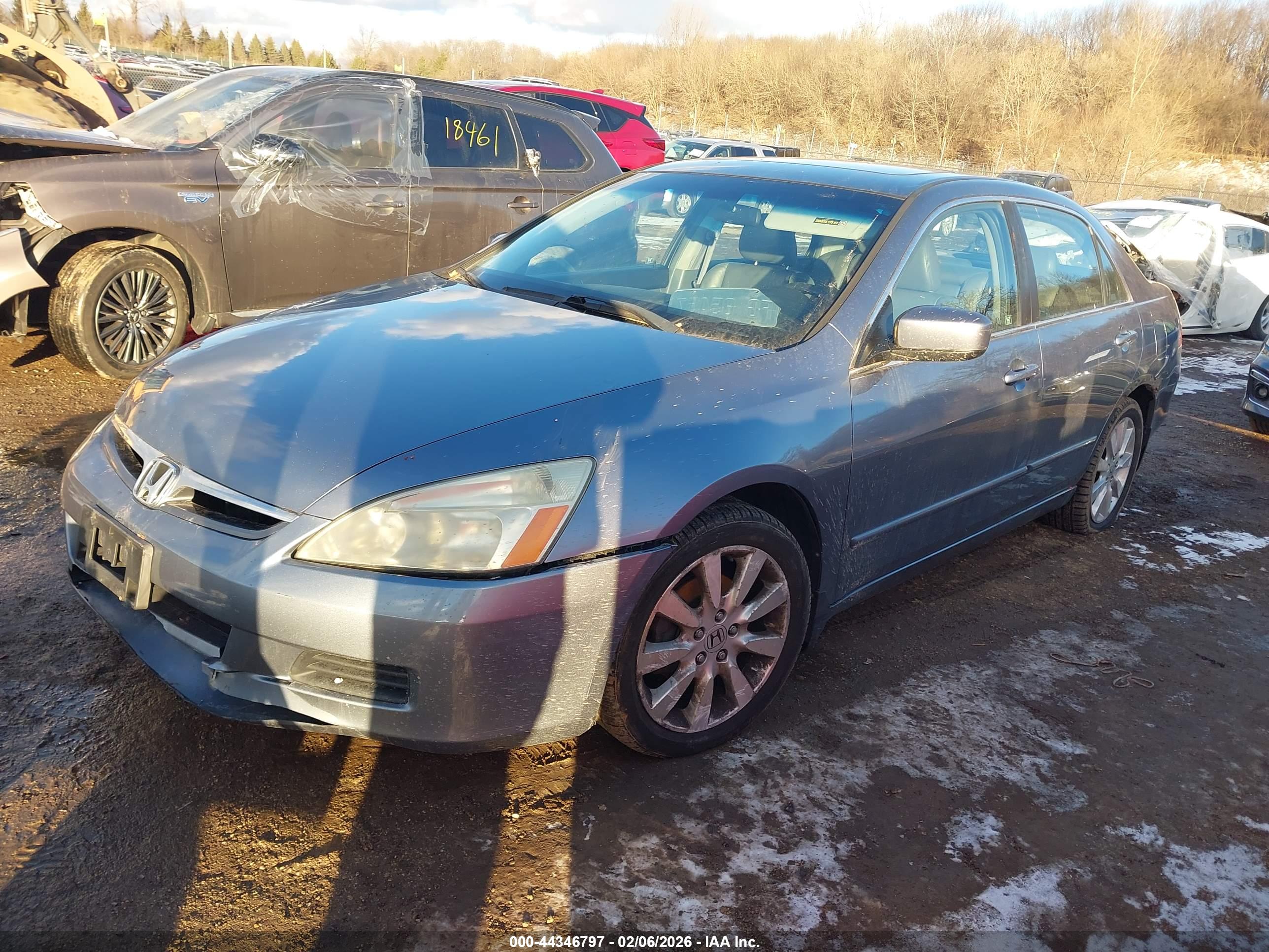 HONDA ACCORD image 2