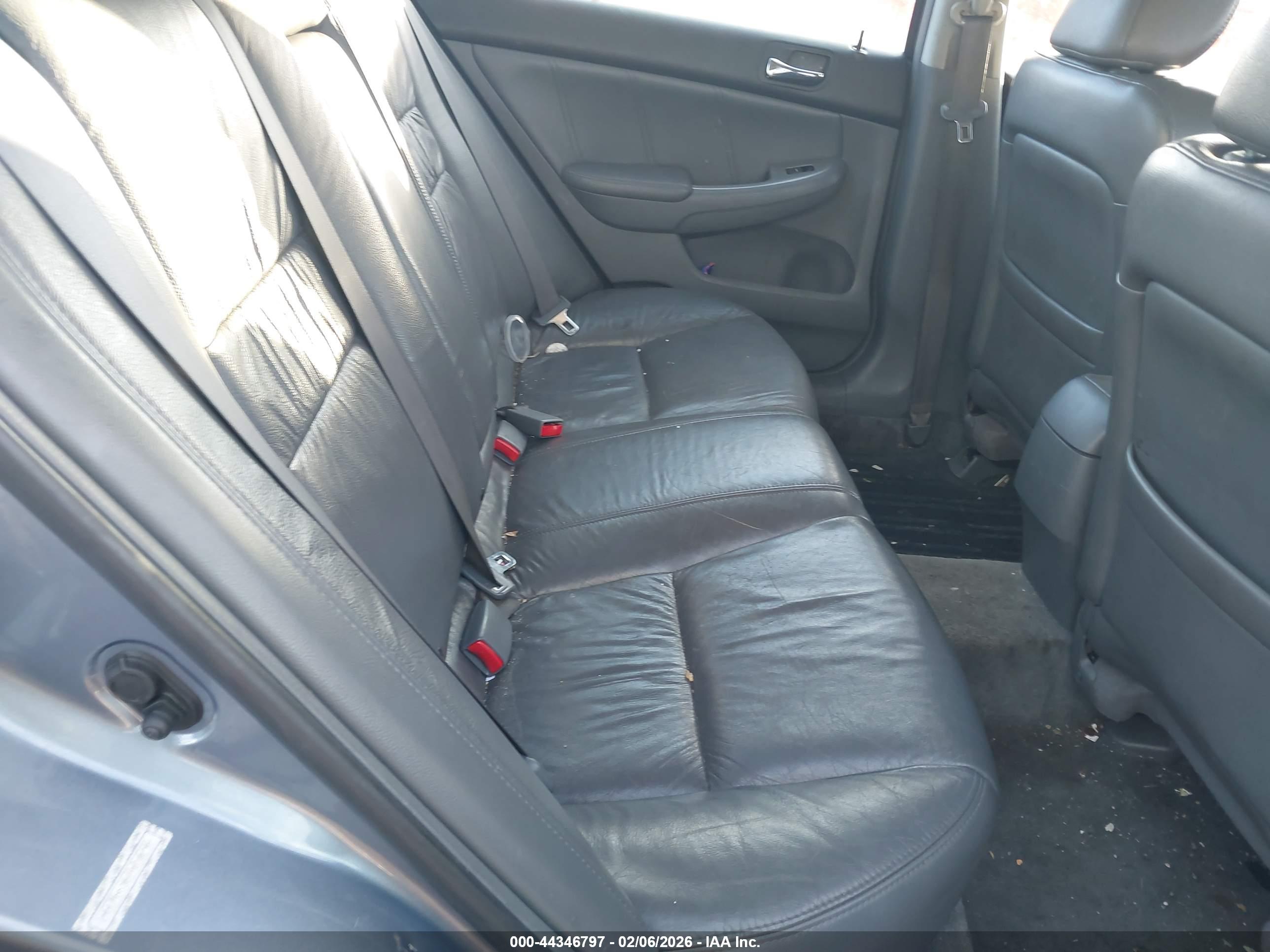 HONDA ACCORD image 8