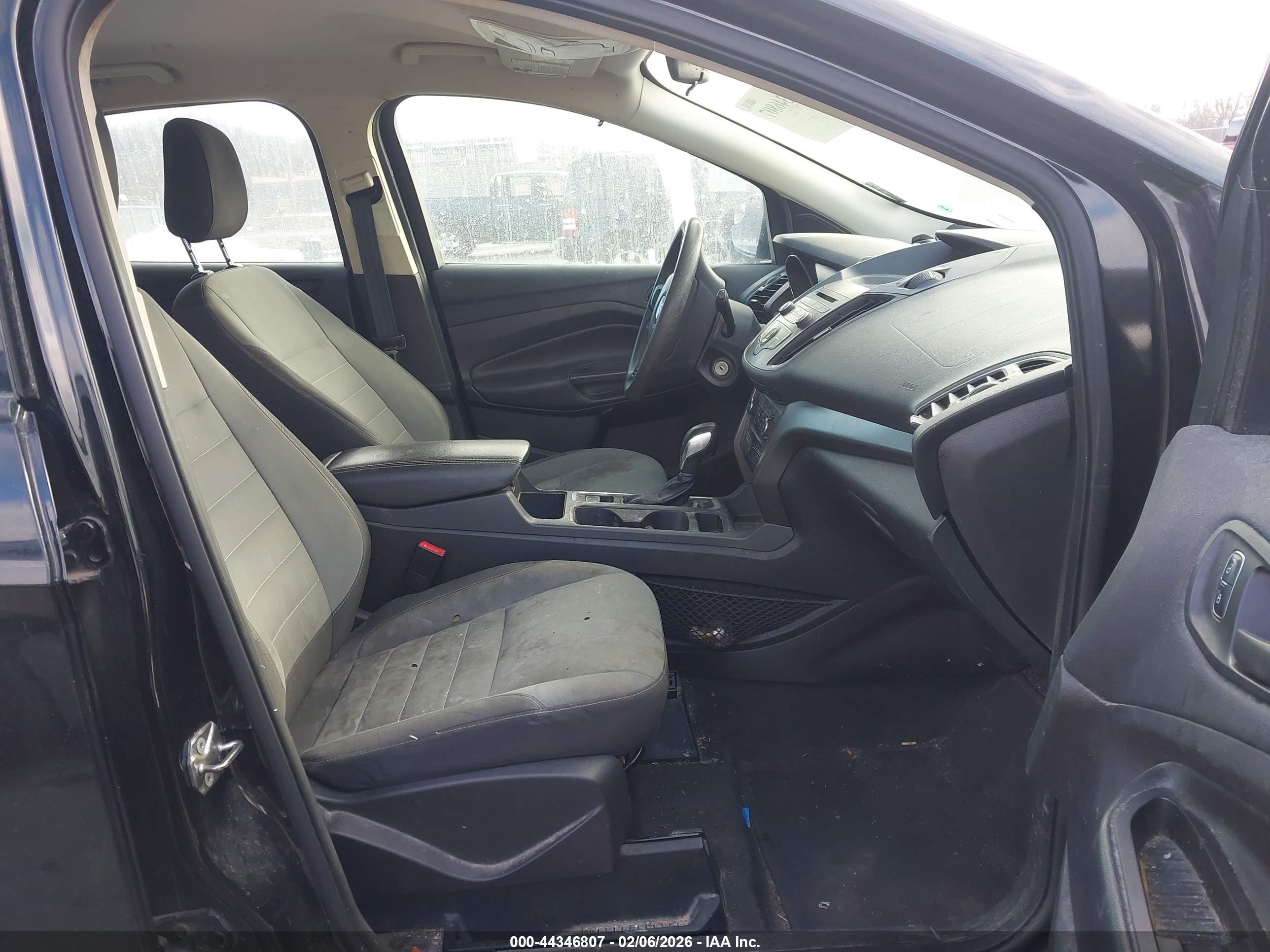 FORD ESCAPE image 5