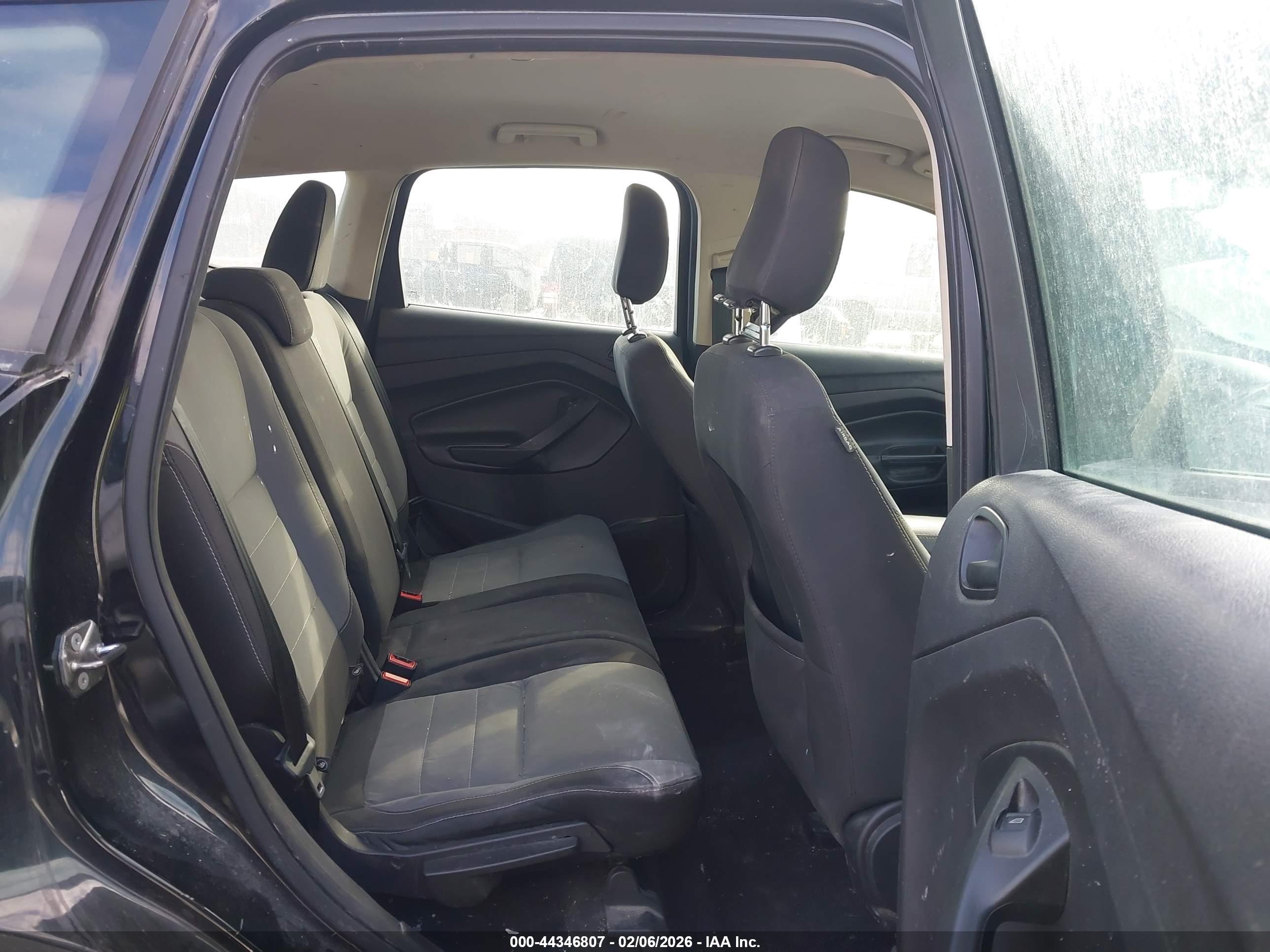 FORD ESCAPE image 8