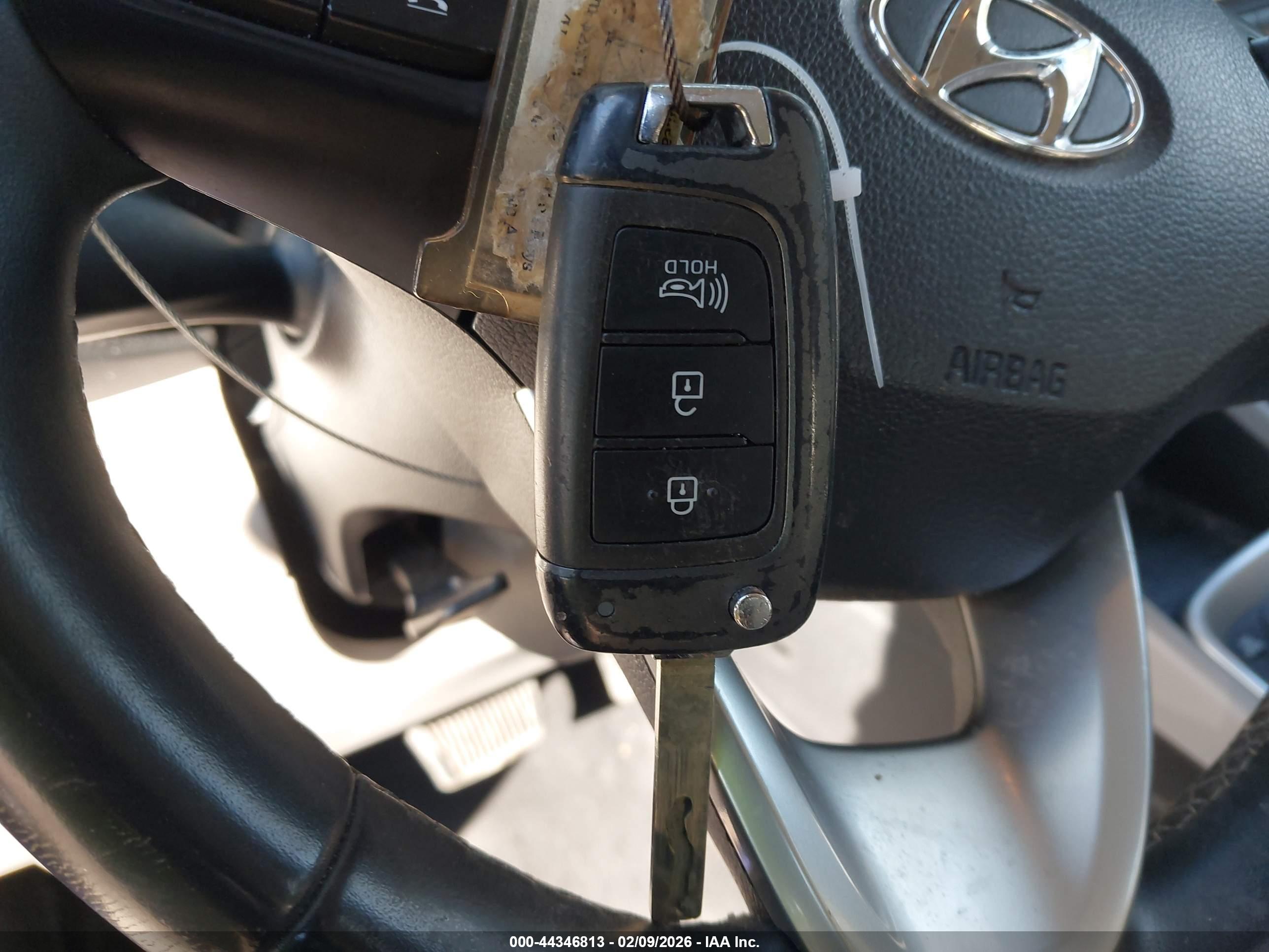 HYUNDAI VENUE image 11