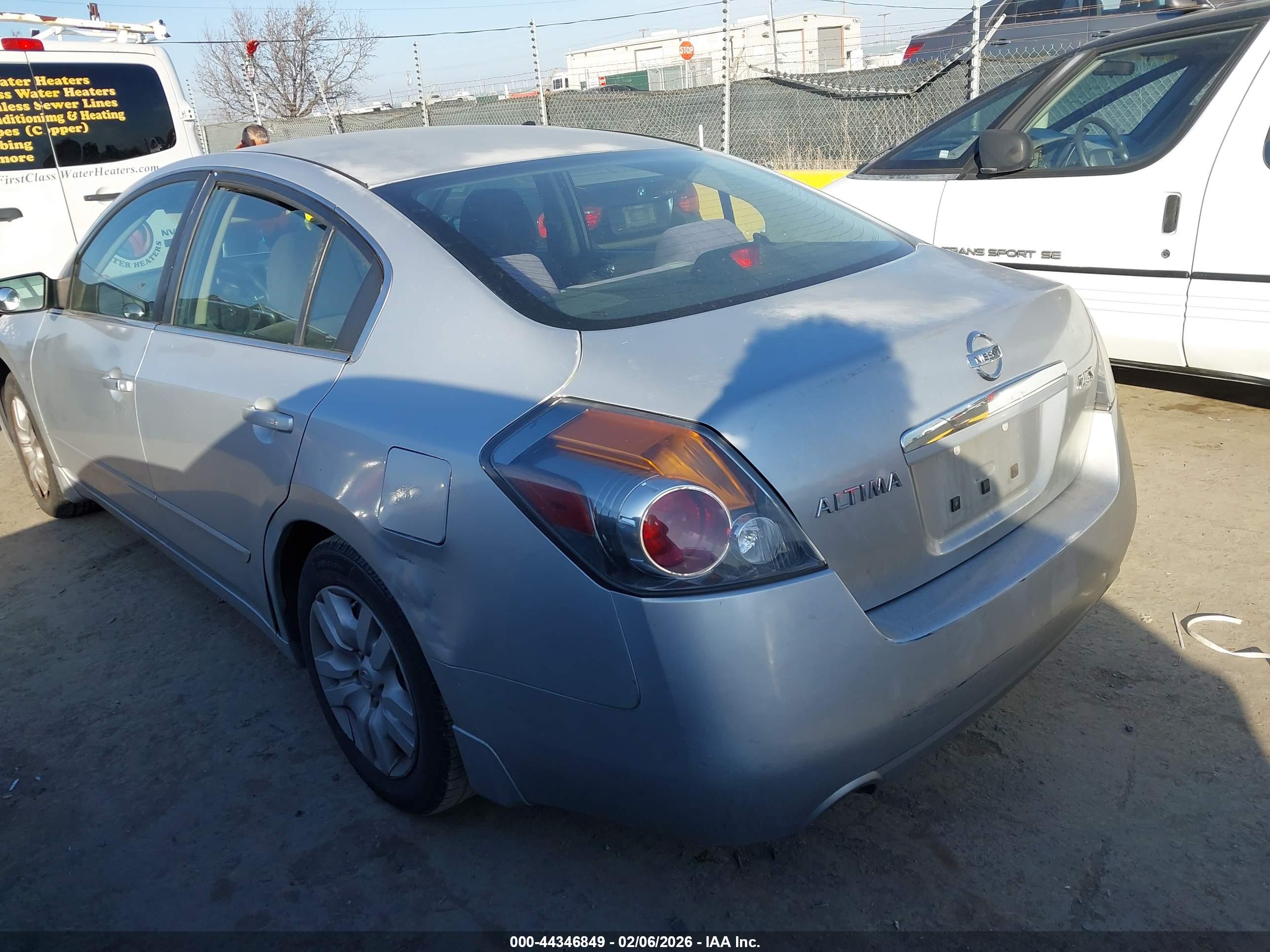 NISSAN ALTIMA image 3