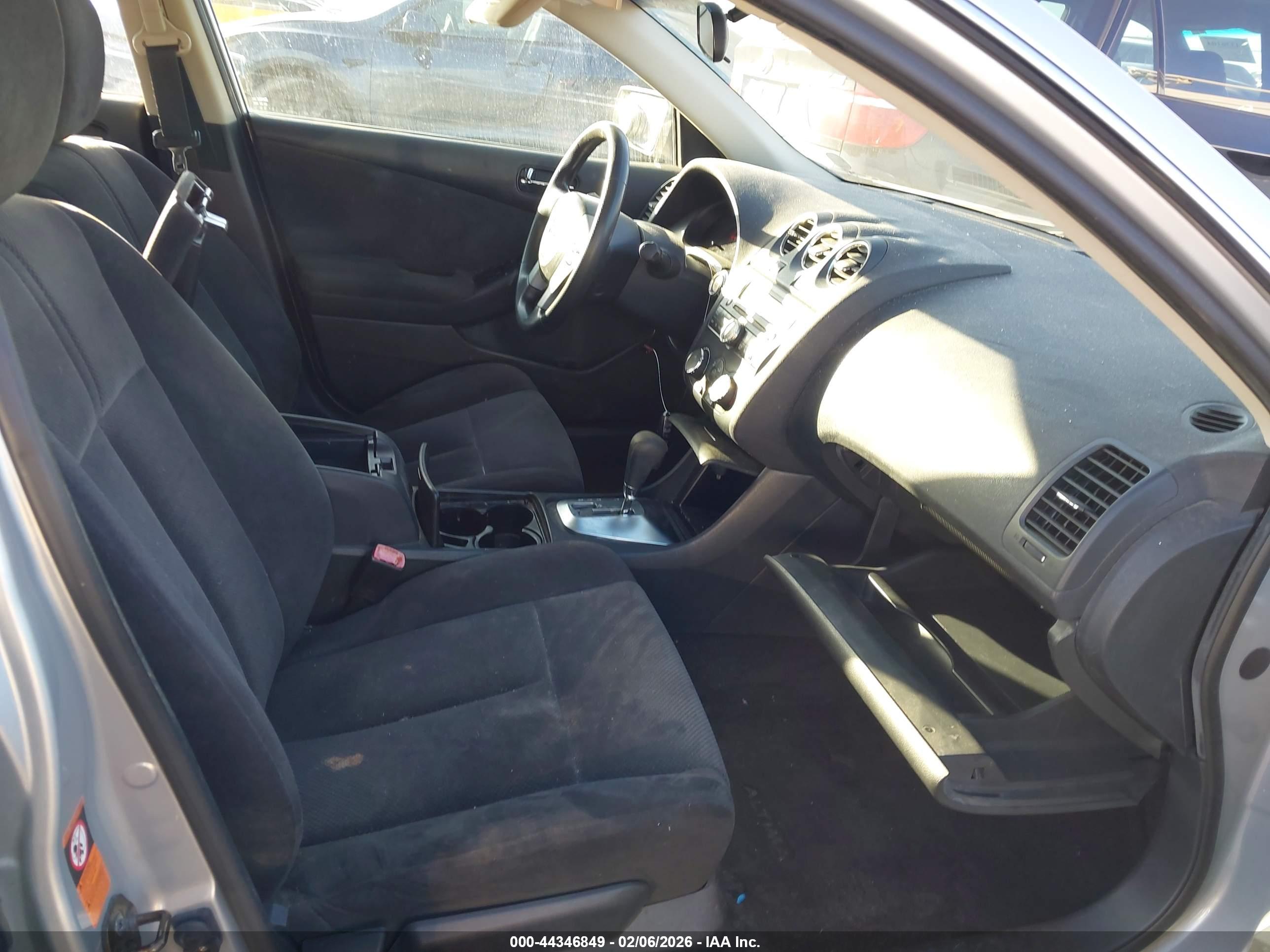 NISSAN ALTIMA image 5