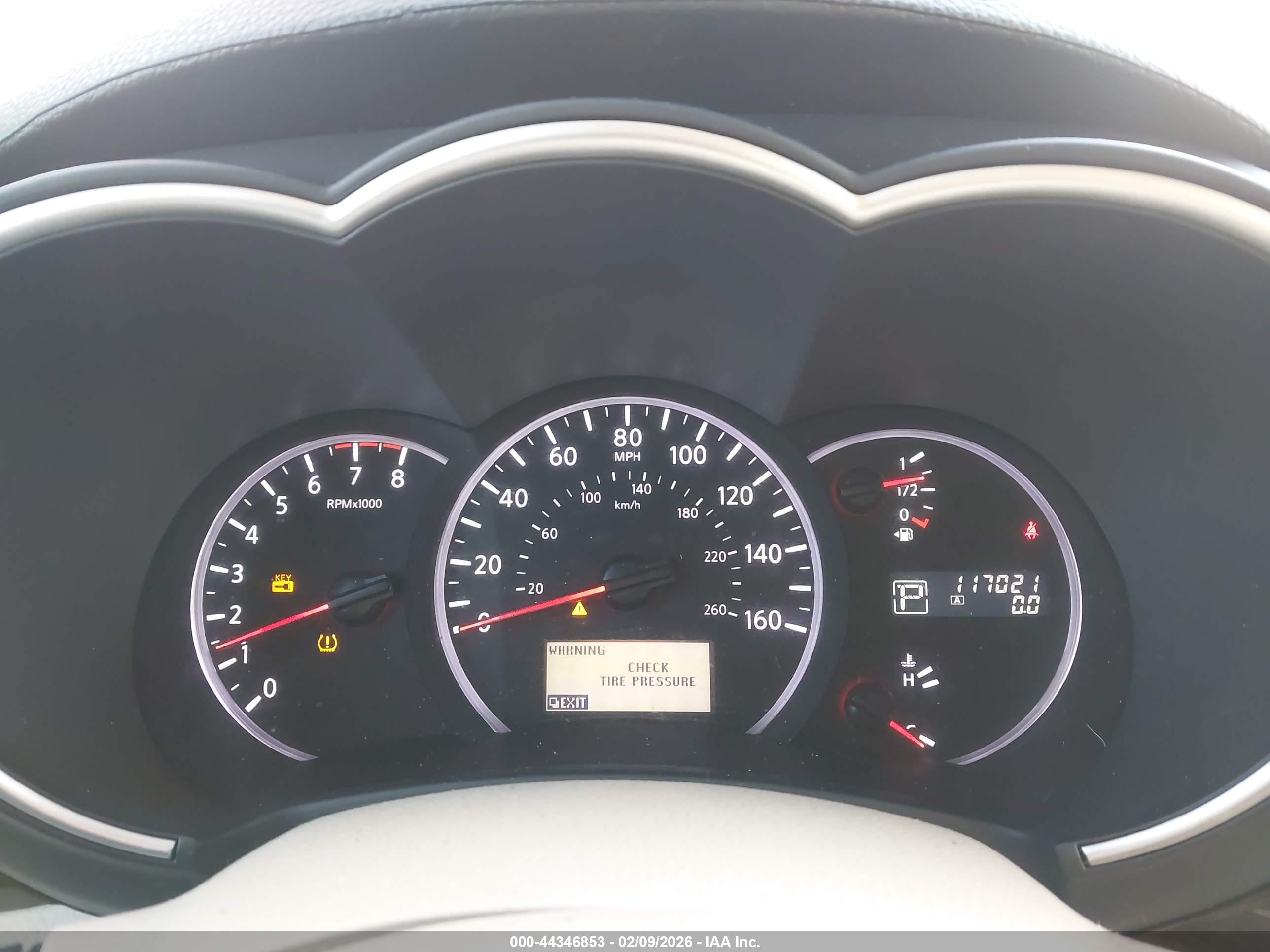 NISSAN QUEST image 7